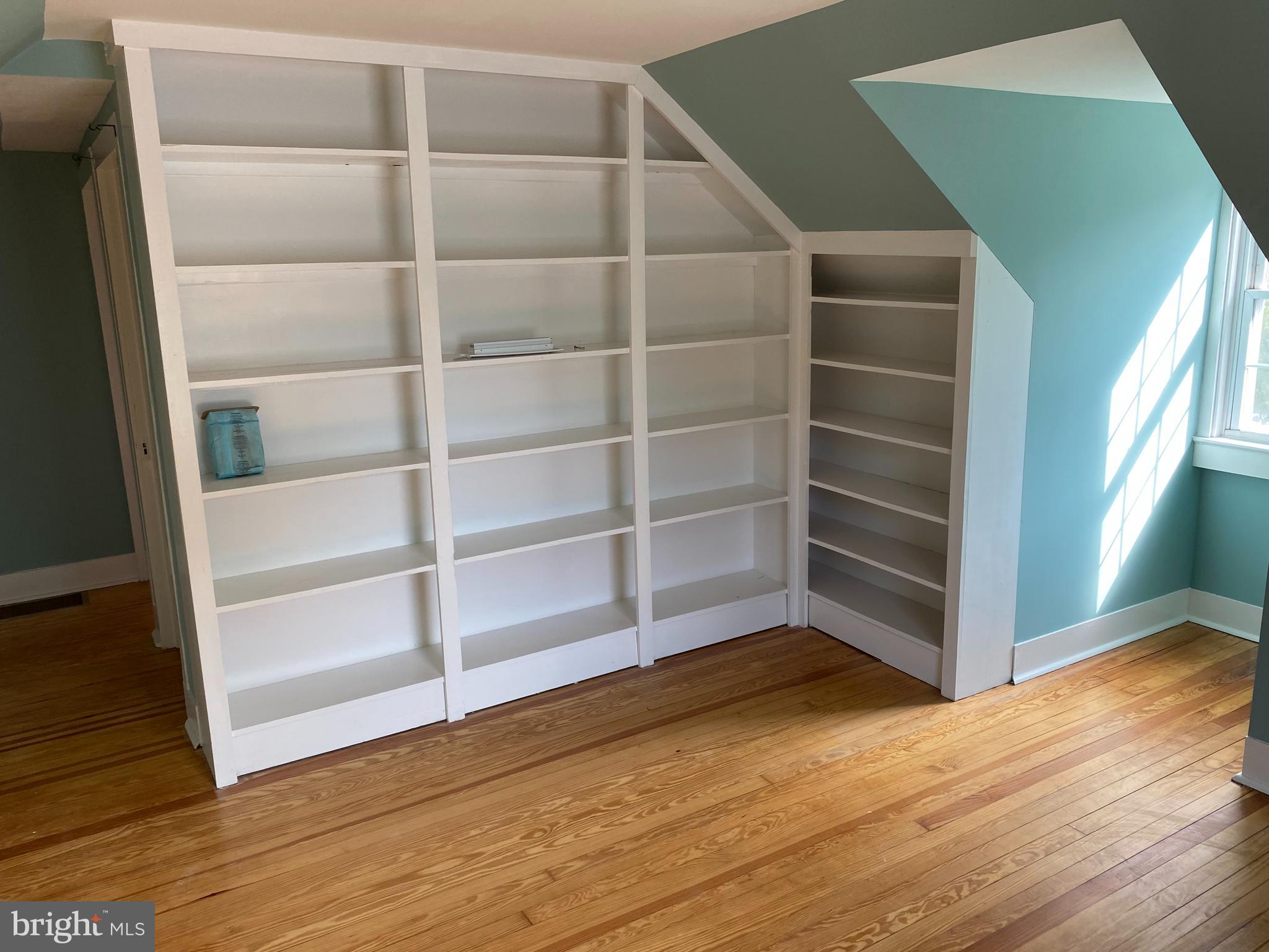 EASTON - Residential Lease