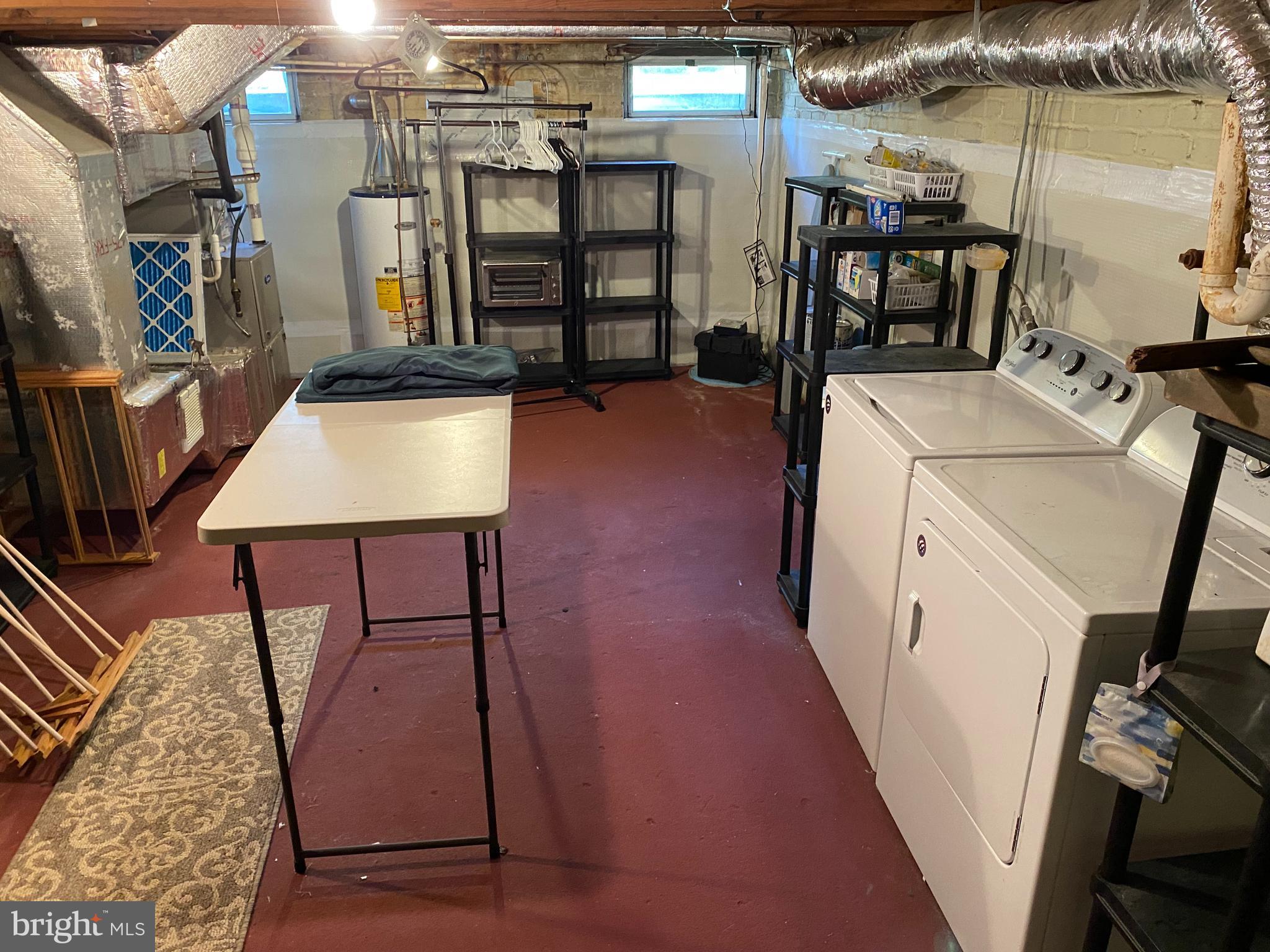 EASTON - Residential Lease