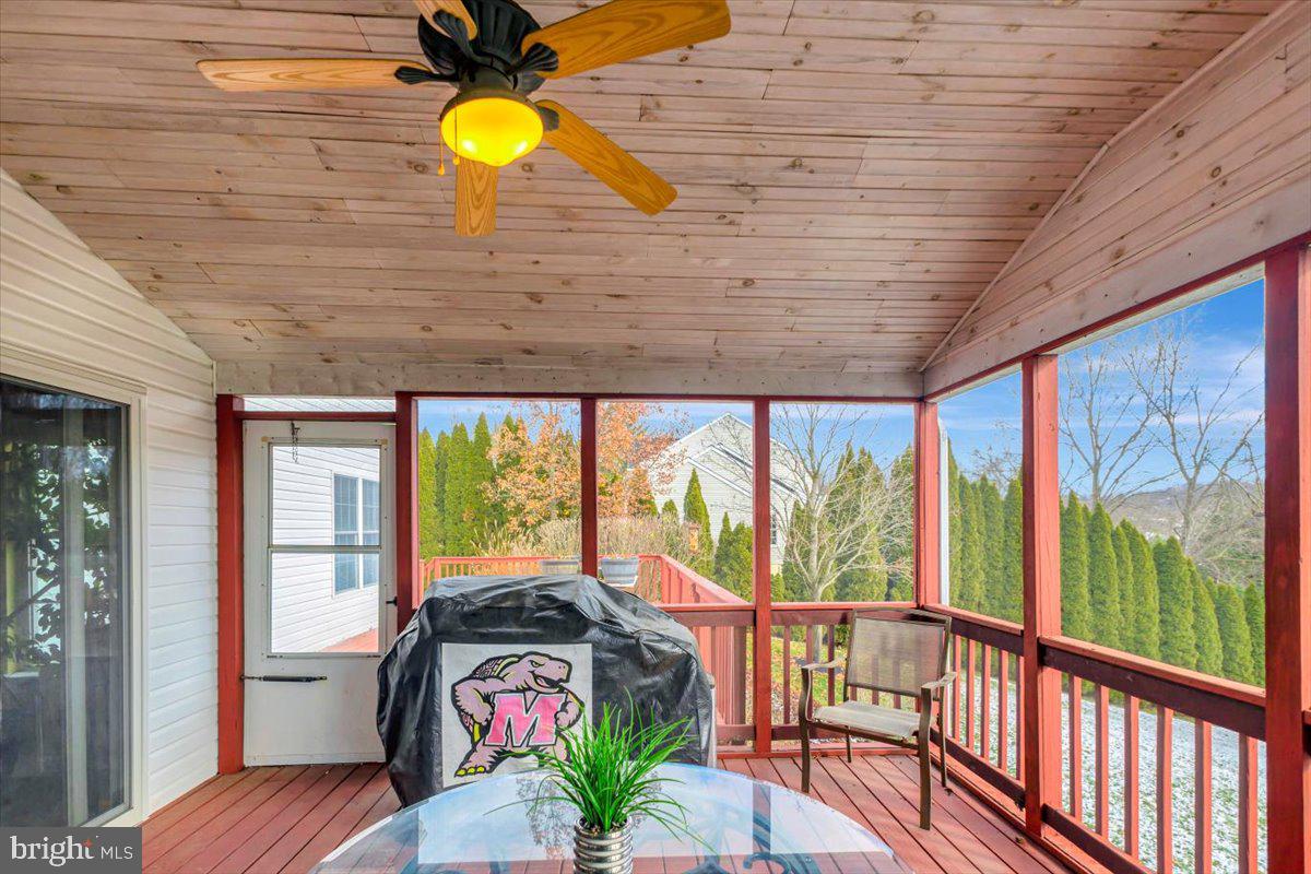 FENBY FARM - Residential