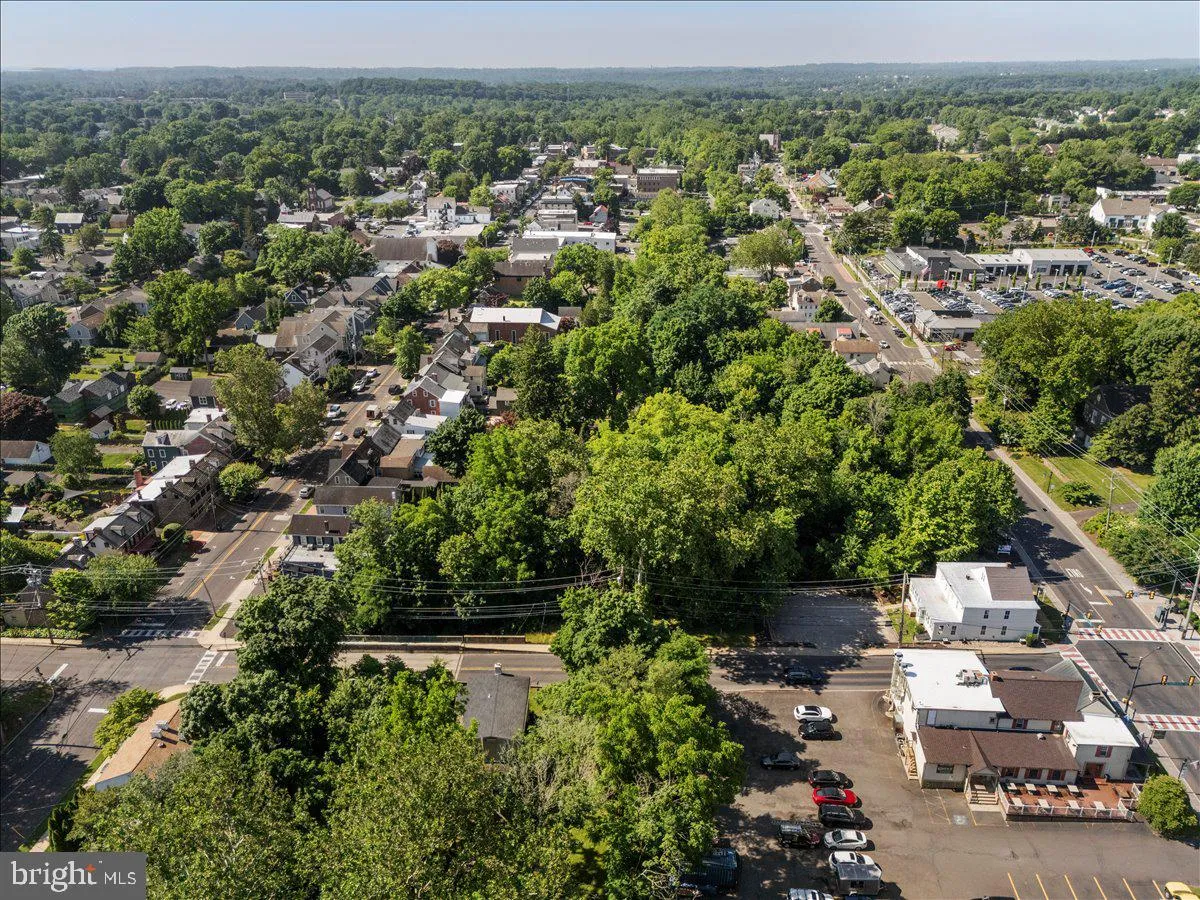 Newtown, Pennsylvania 18940, United States, ,Residential,Active,35183