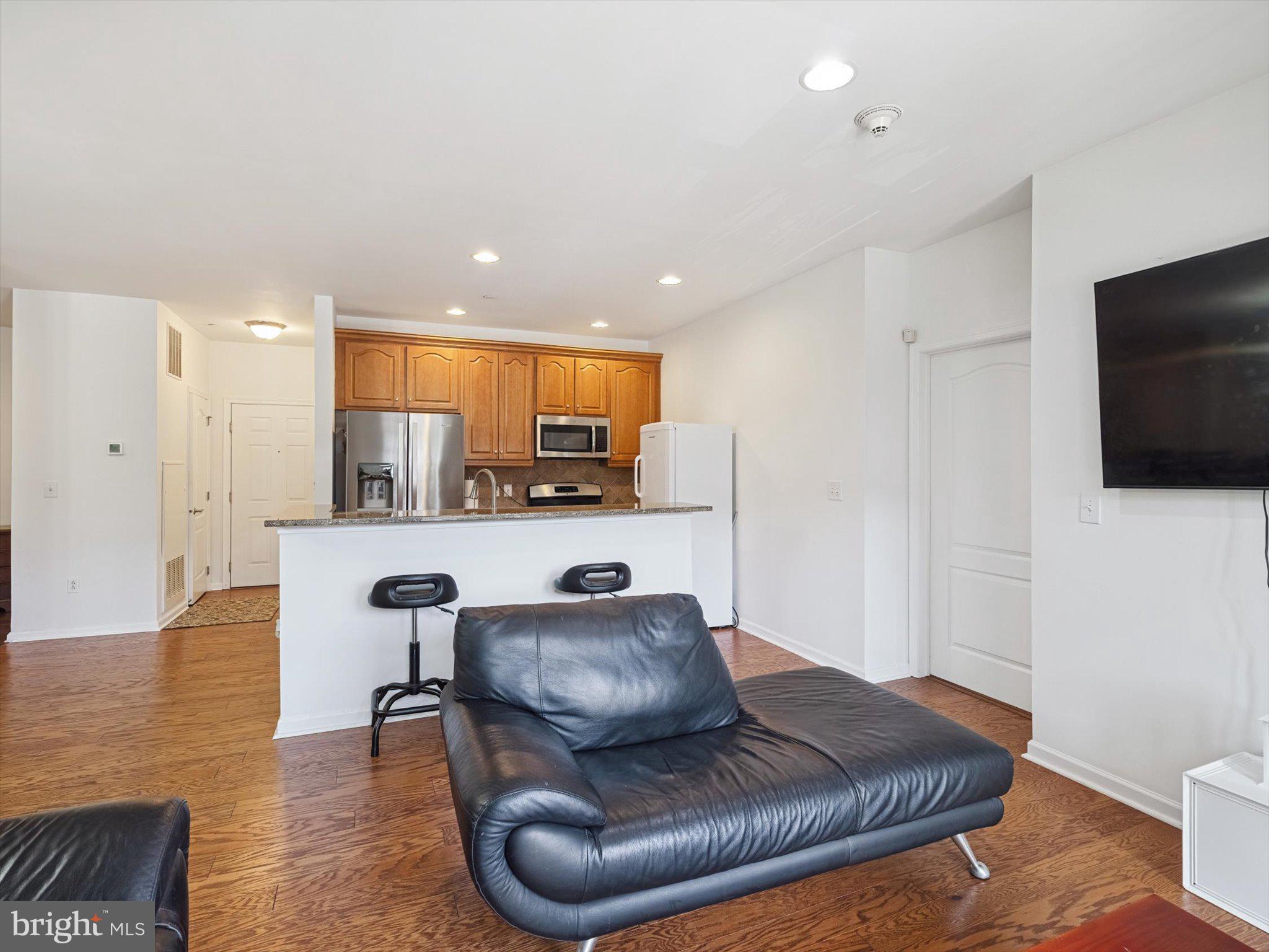 HUNTINGDON PLACE - Residential