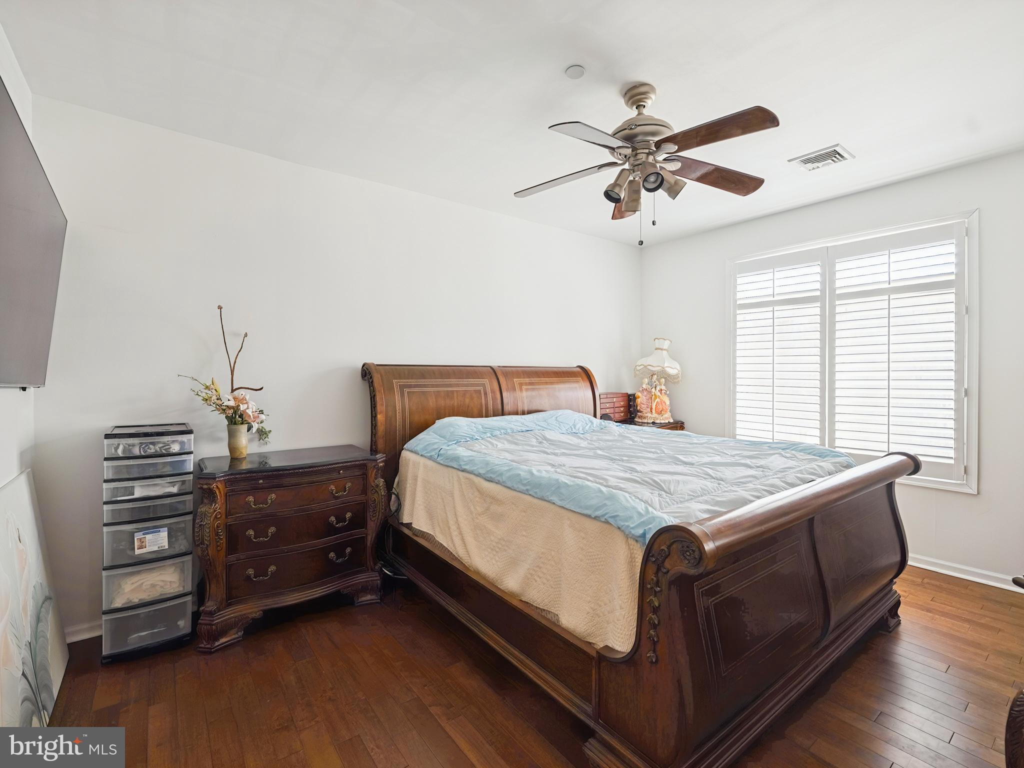 HUNTINGDON PLACE - Residential