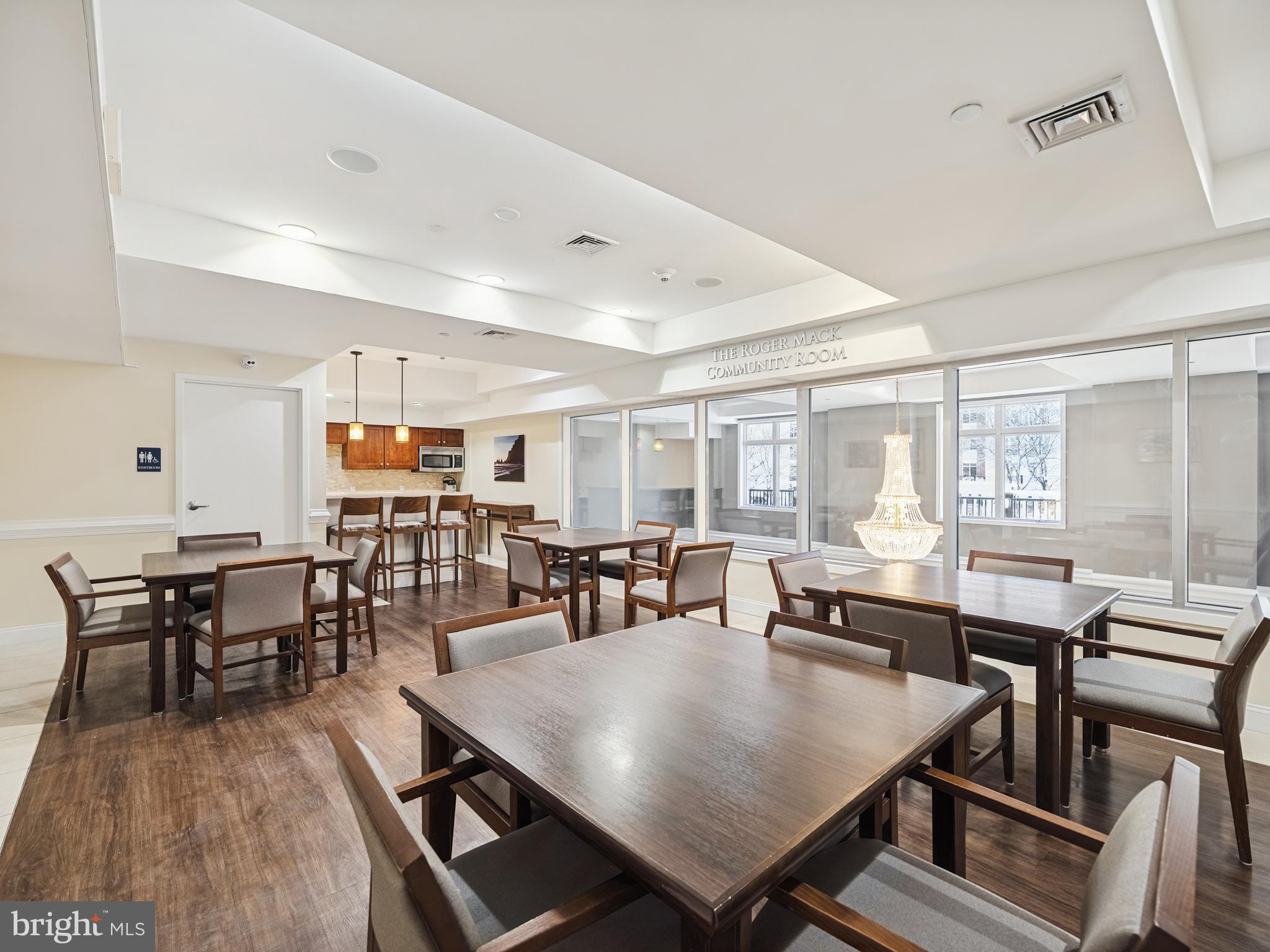 HUNTINGDON PLACE - Residential