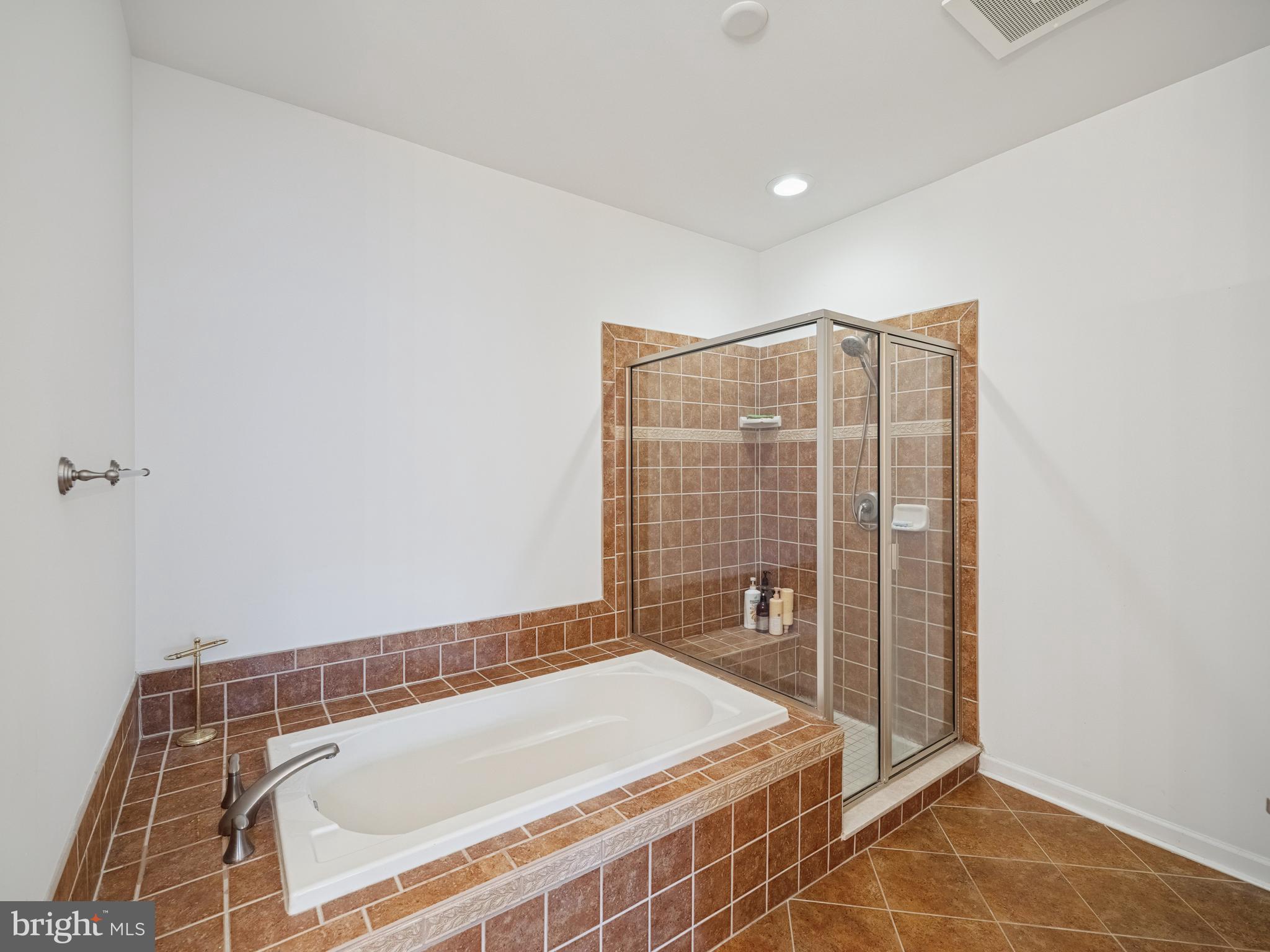 HUNTINGDON PLACE - Residential