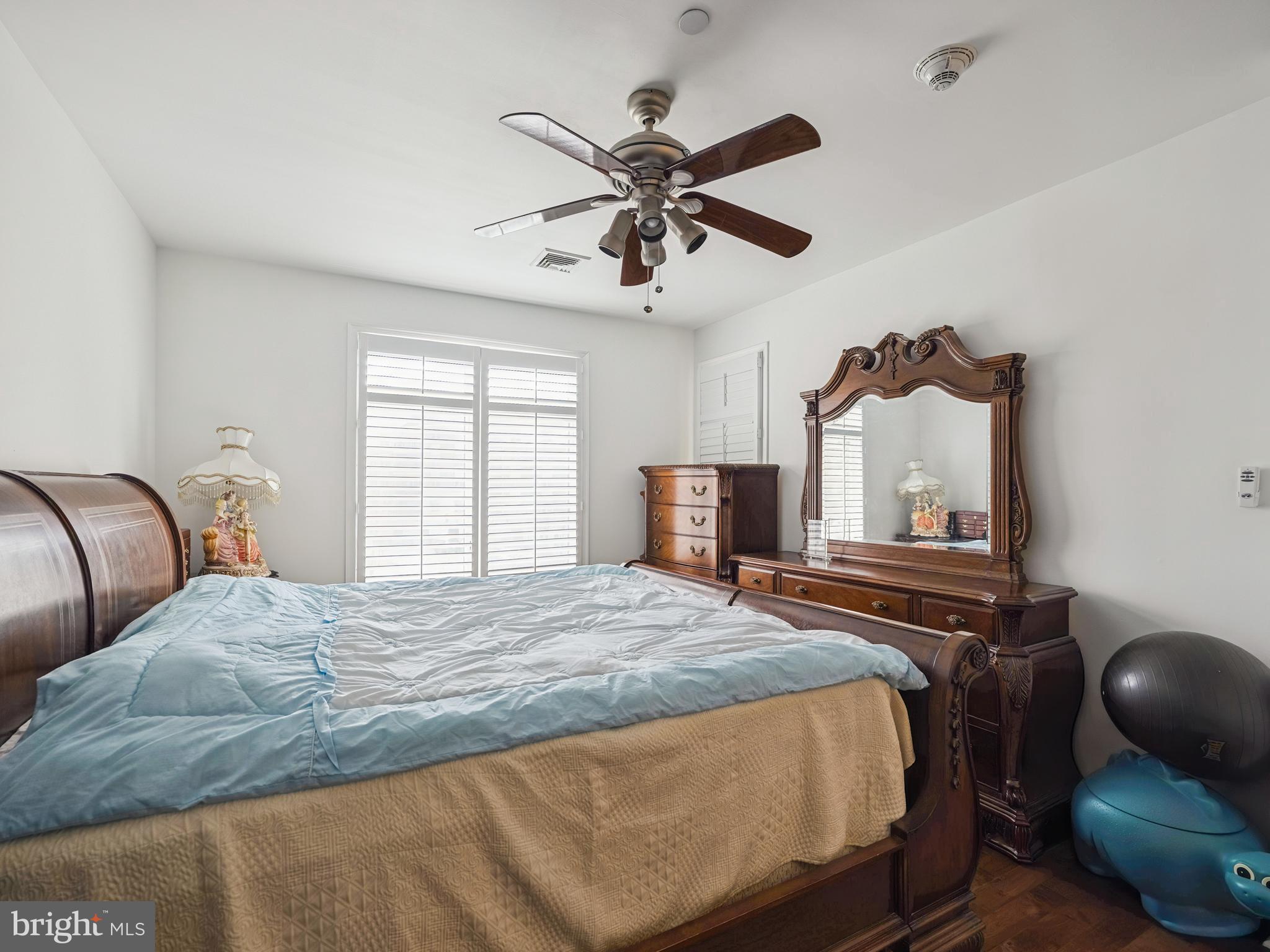 HUNTINGDON PLACE - Residential