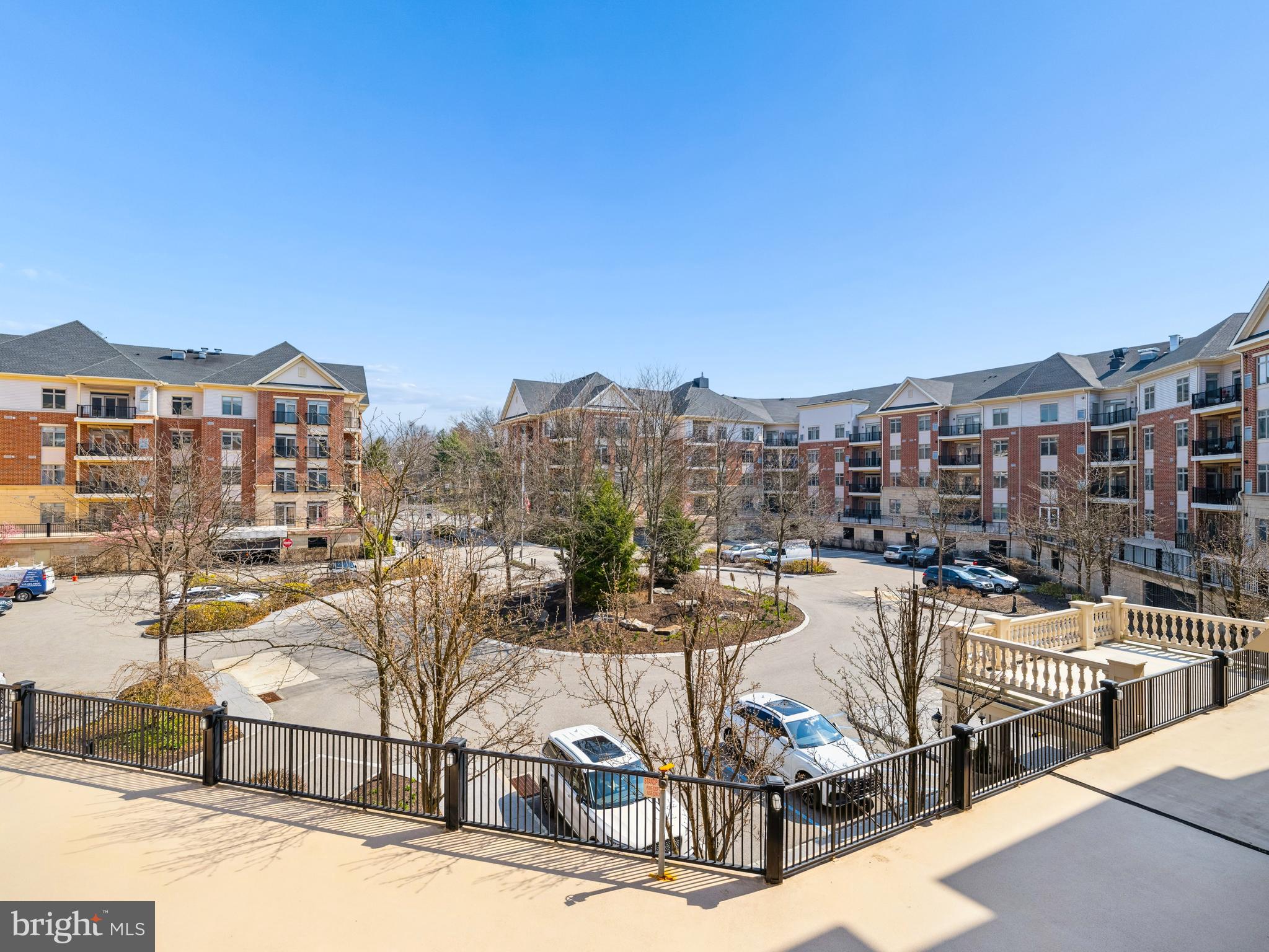 HUNTINGDON PLACE - Residential