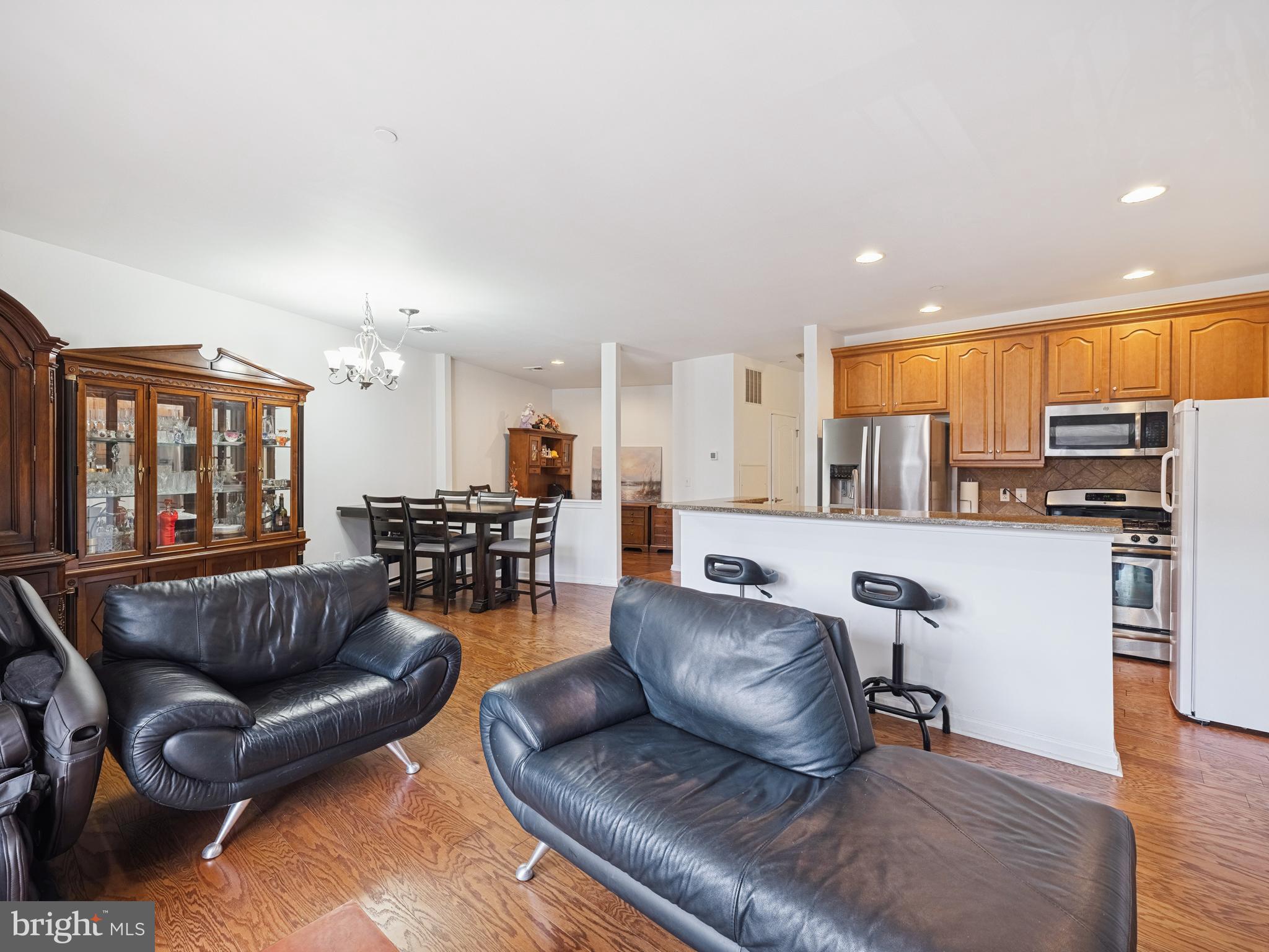 HUNTINGDON PLACE - Residential