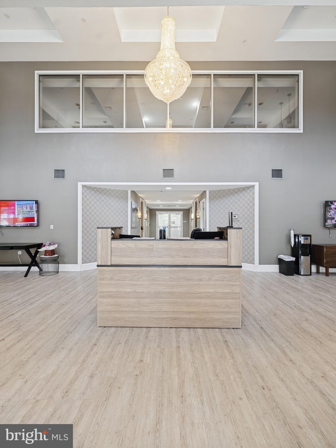 HUNTINGDON PLACE - Residential