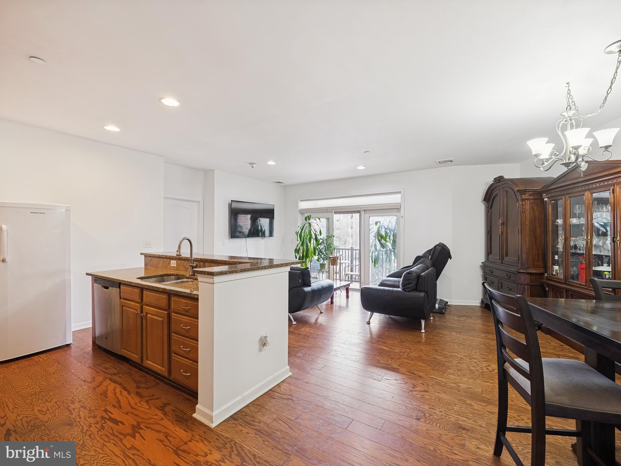 HUNTINGDON PLACE - Residential