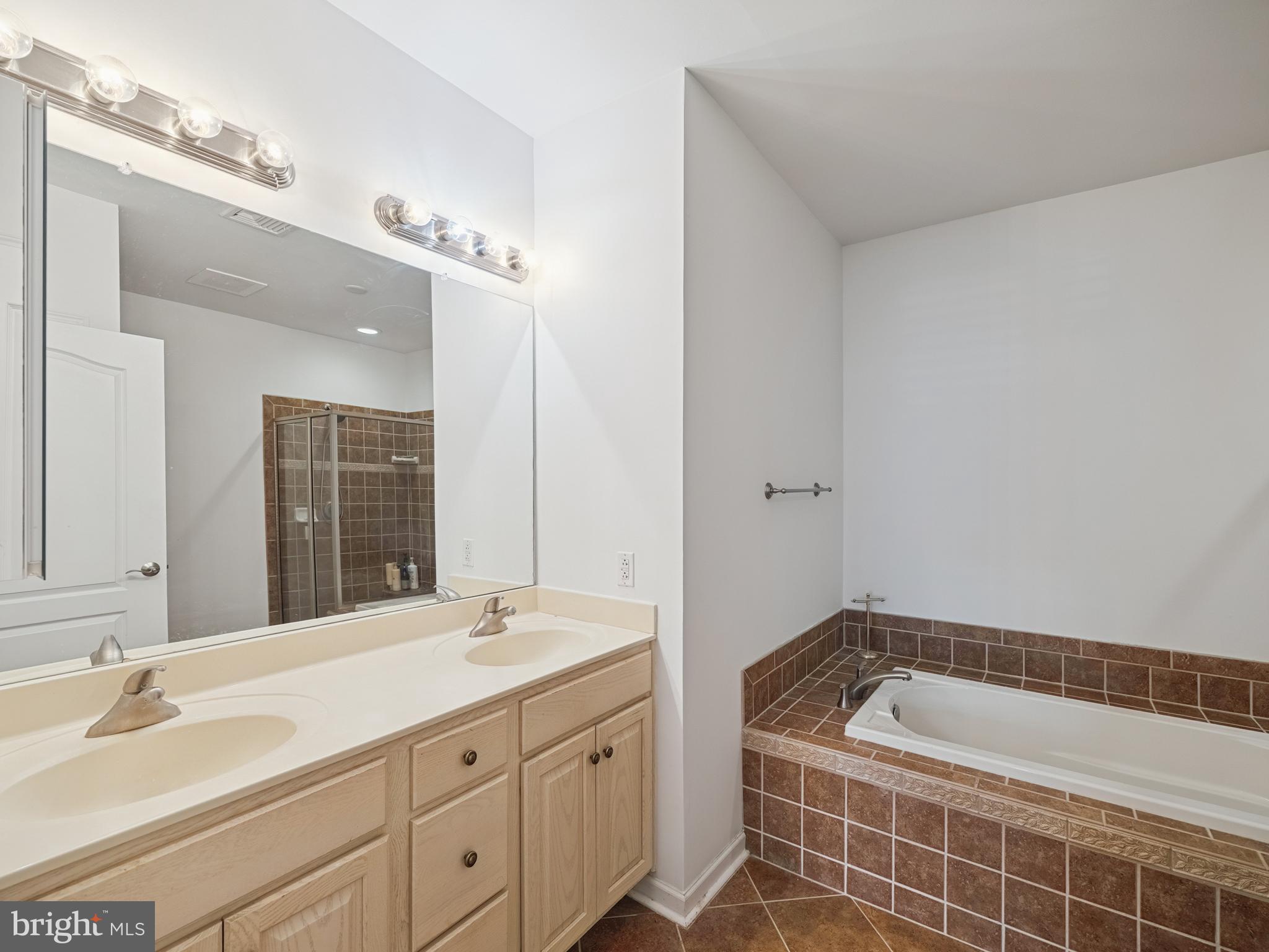 HUNTINGDON PLACE - Residential