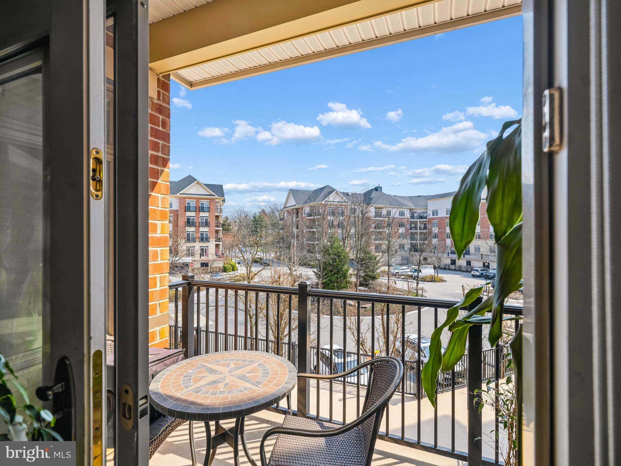 HUNTINGDON PLACE - Residential