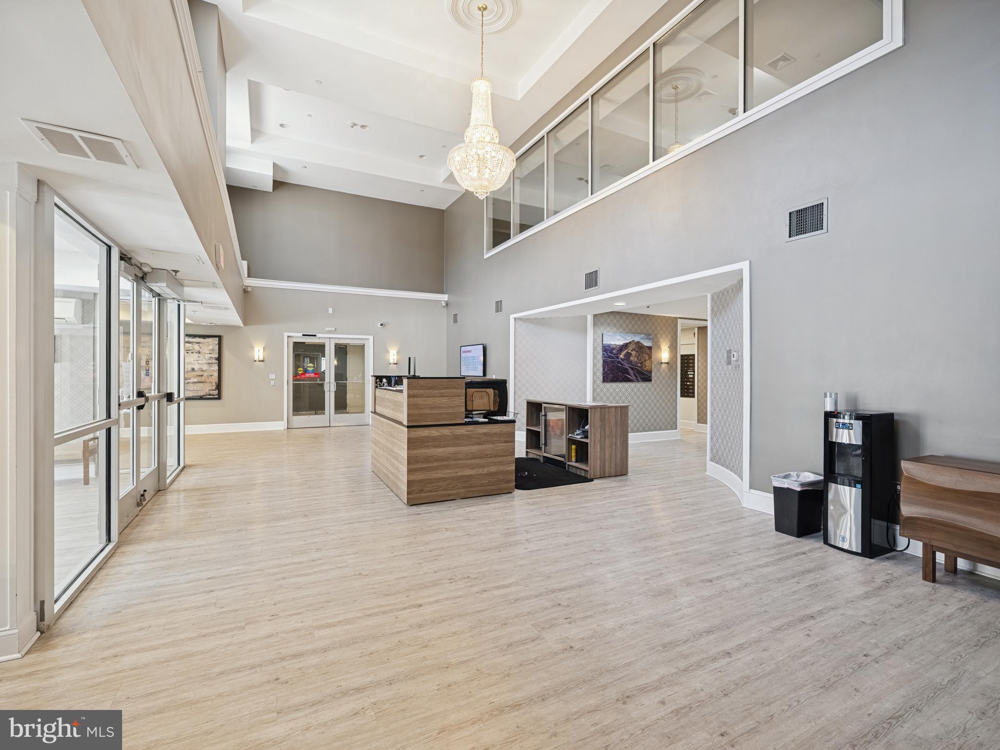 HUNTINGDON PLACE - Residential