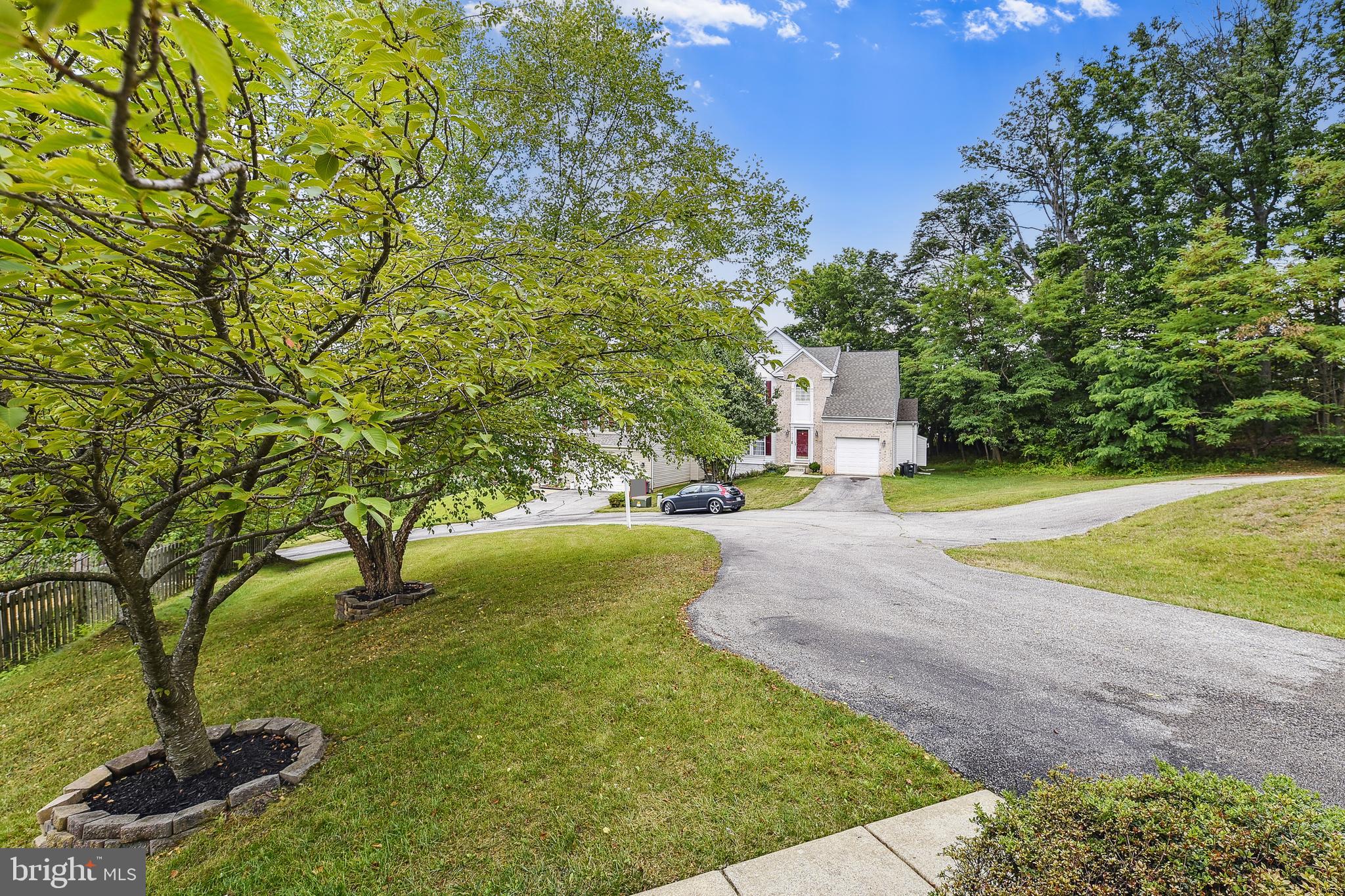 WILLIAMS KNOLL - Residential