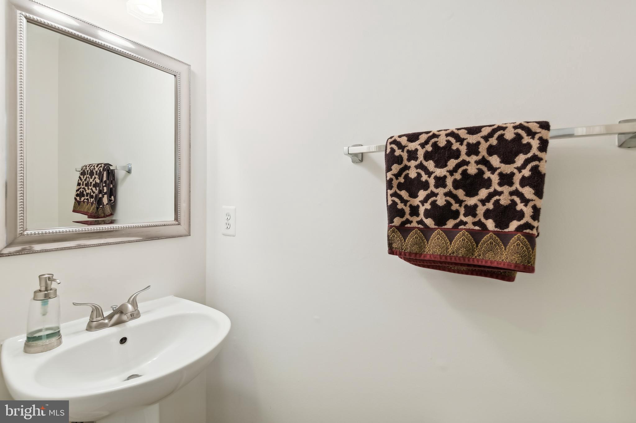 WILLIAMS KNOLL - Residential