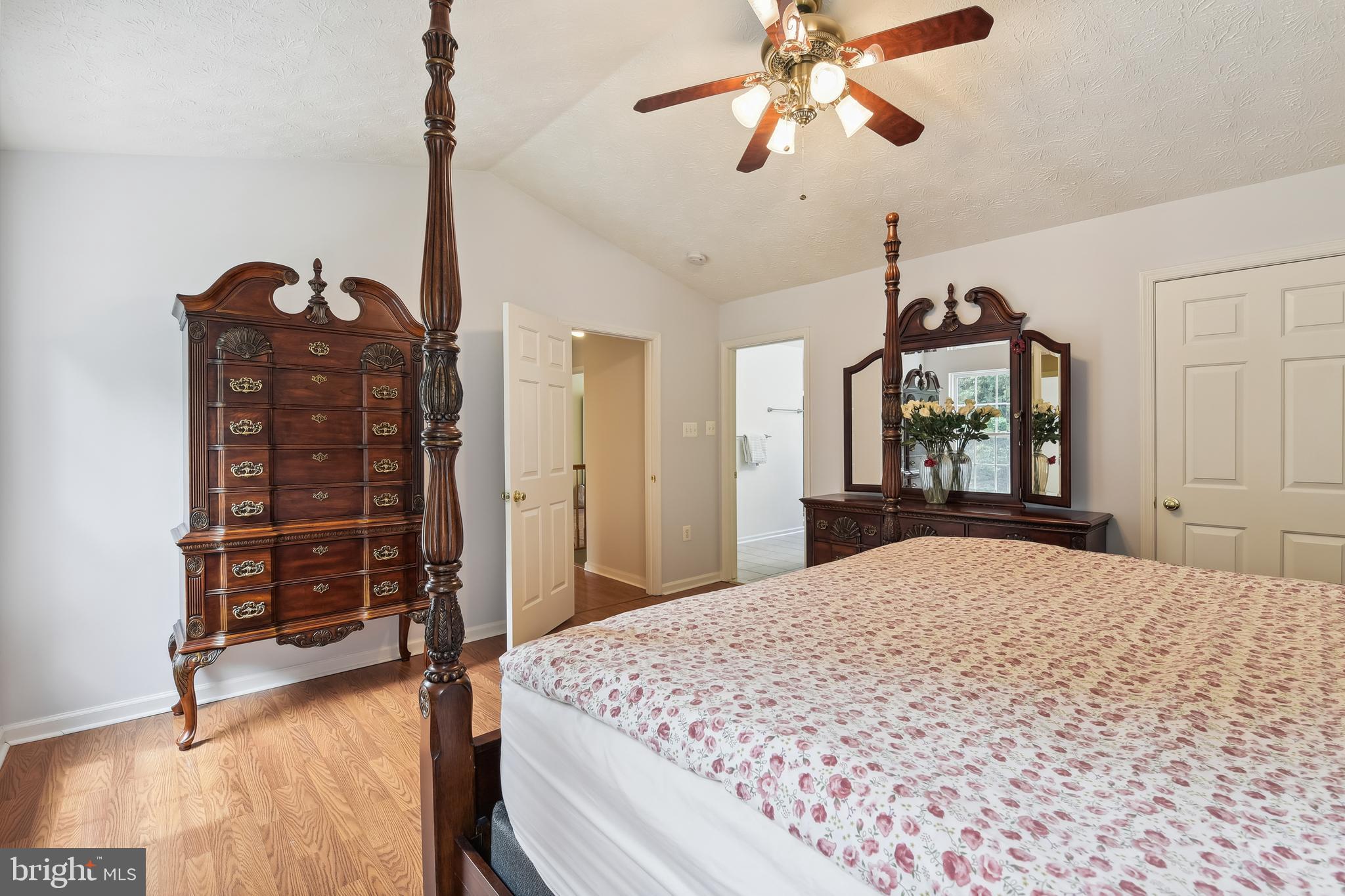 WILLIAMS KNOLL - Residential