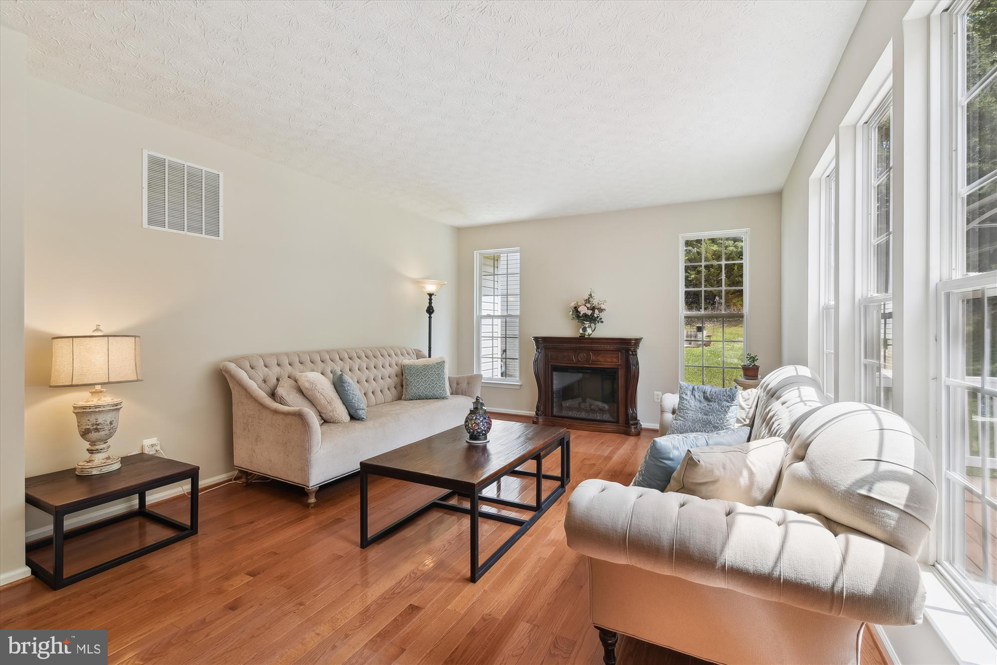 WILLIAMS KNOLL - Residential