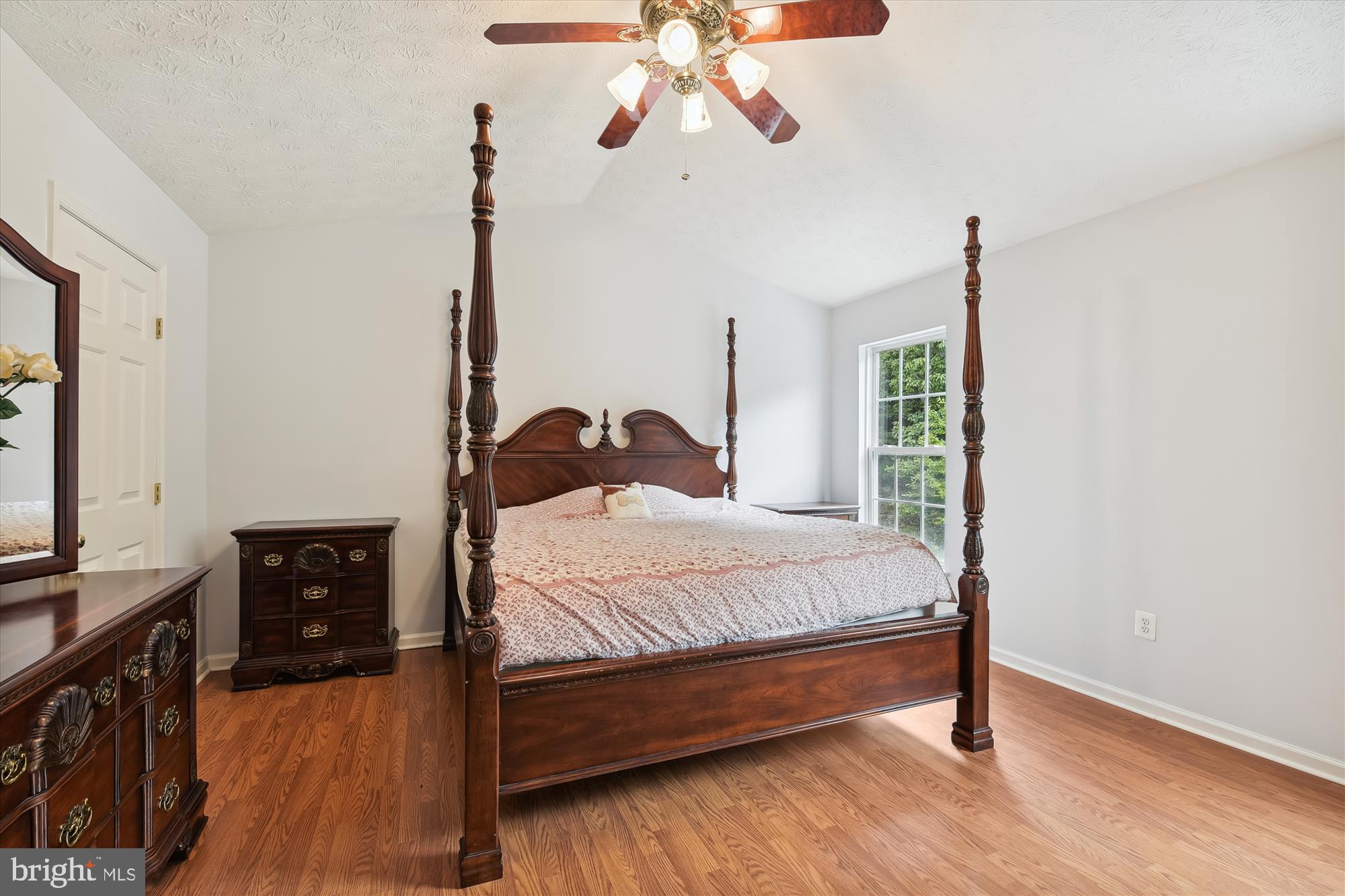 WILLIAMS KNOLL - Residential