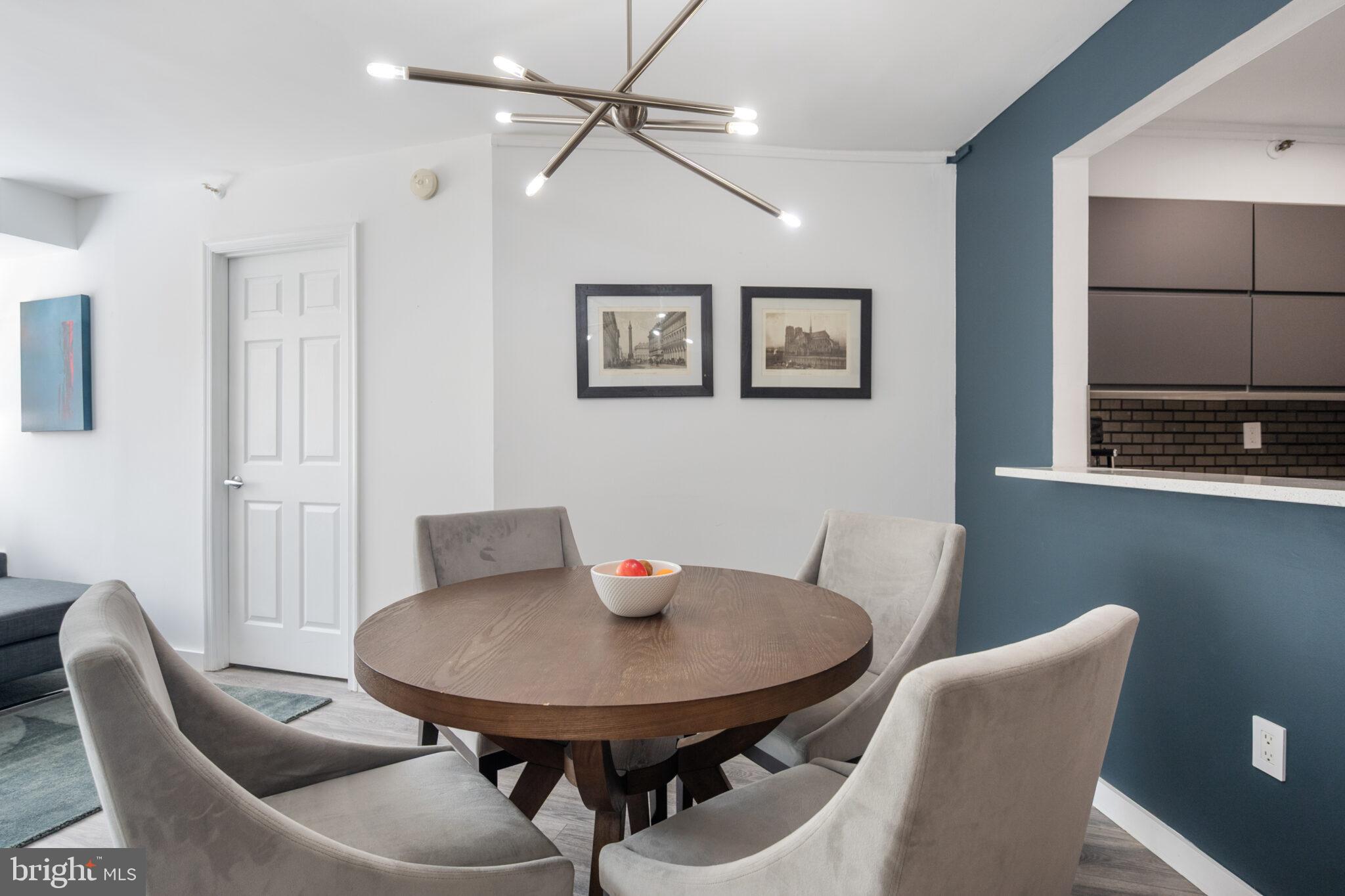 10101 GROSVENOR PLACE 301