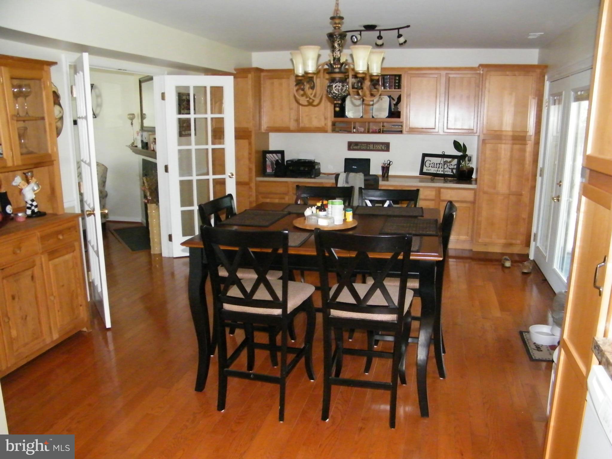 AVALON SHORES - Residential Lease