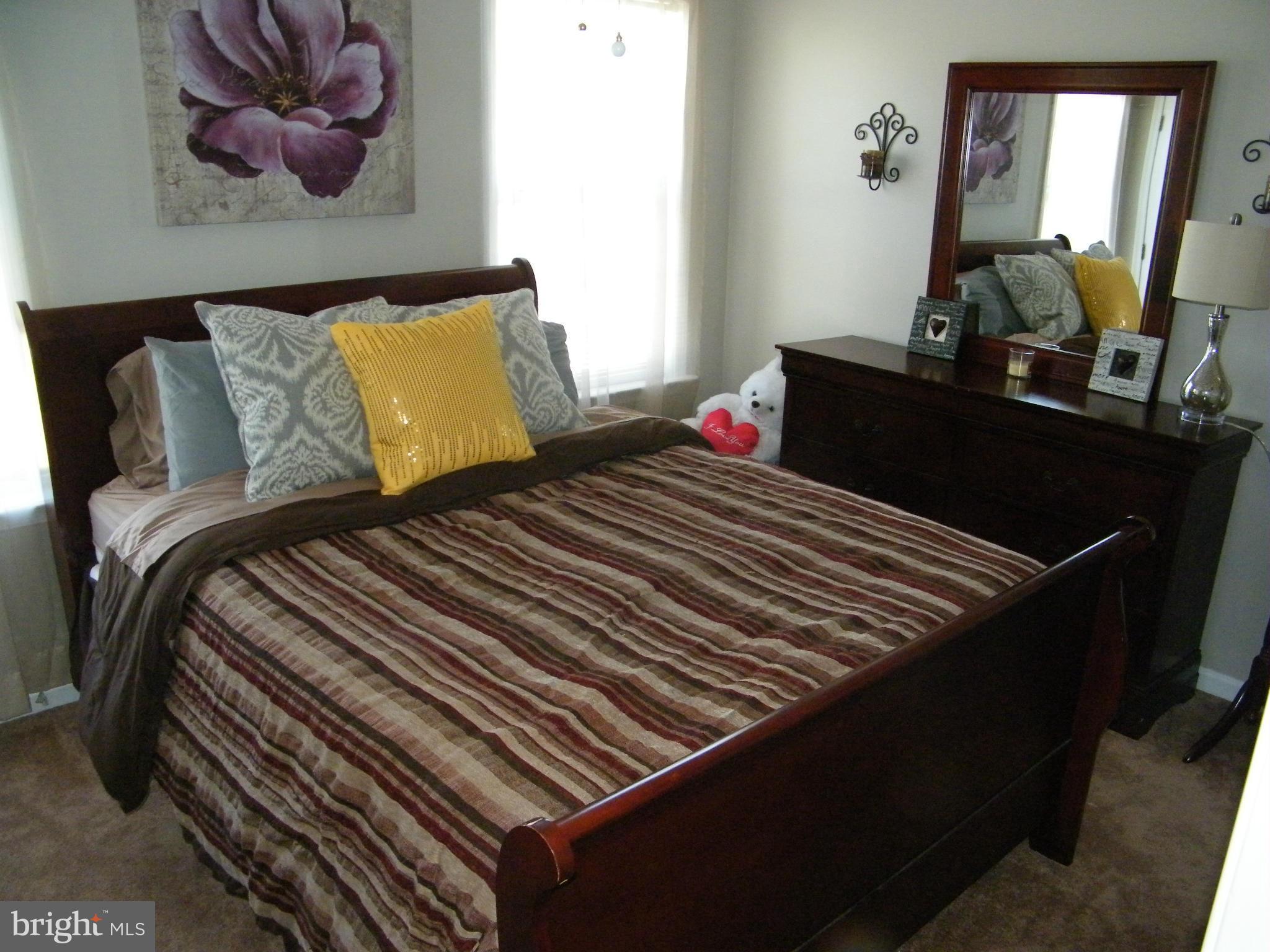 AVALON SHORES - Residential Lease