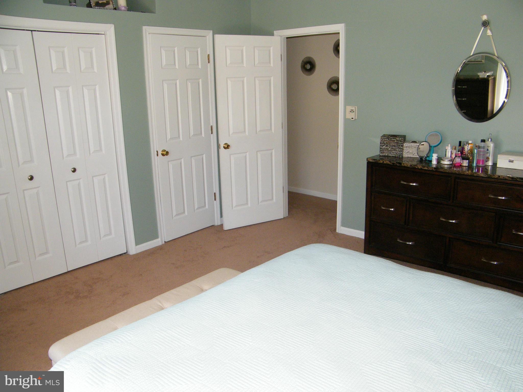 AVALON SHORES - Residential Lease