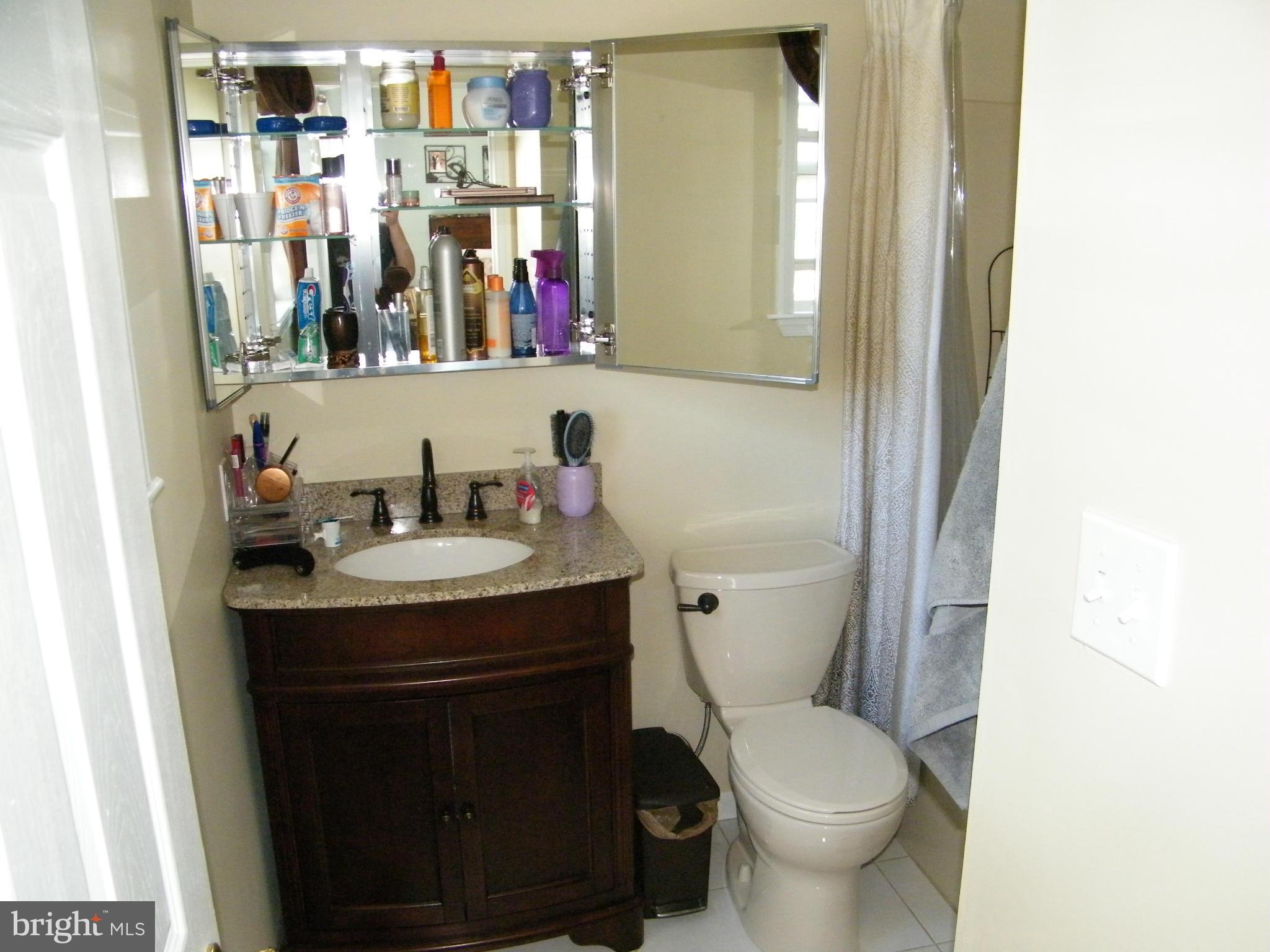 AVALON SHORES - Residential Lease