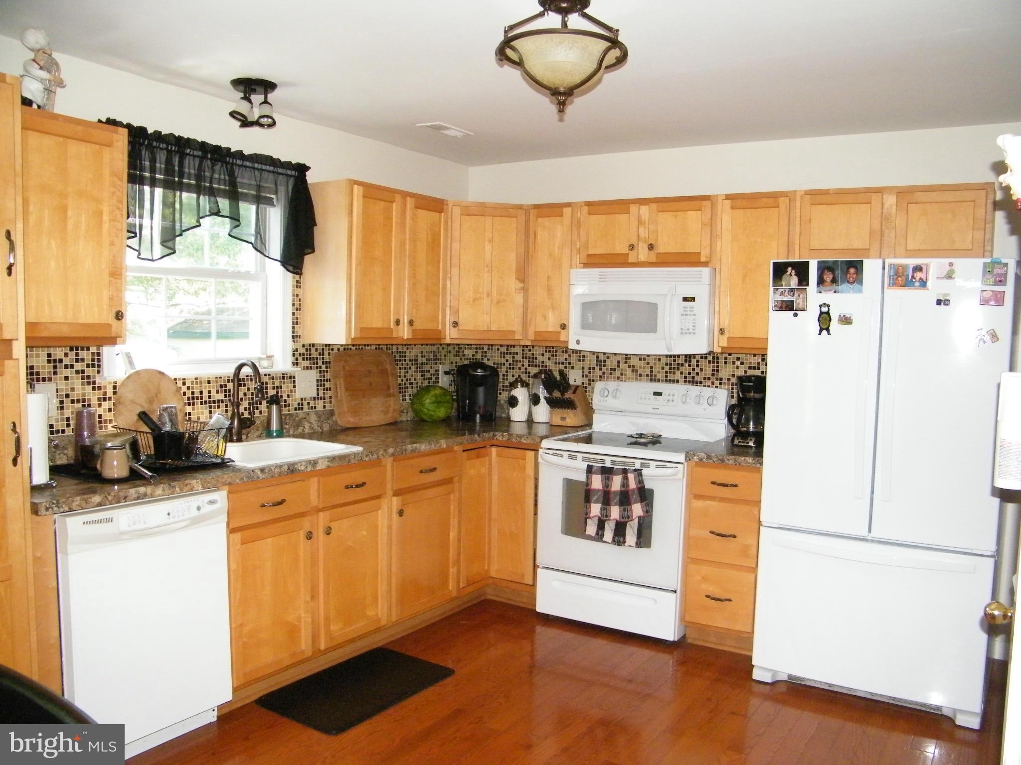 AVALON SHORES - Residential Lease