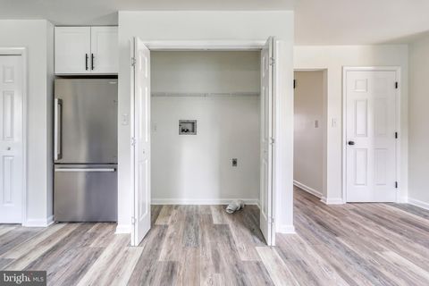 Tiny photo for 18 Bourbon Red Dr, MECHANICSBURG, PA 17050 (MLS # PACB2052954)