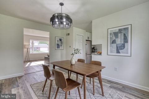 Tiny photo for 18 Bourbon Red Dr, MECHANICSBURG, PA 17050 (MLS # PACB2052954)
