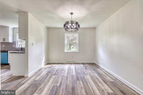 Tiny photo for 18 Bourbon Red Dr, MECHANICSBURG, PA 17050 (MLS # PACB2052954)