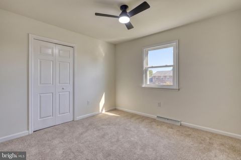 Tiny photo for 18 Bourbon Red Dr, MECHANICSBURG, PA 17050 (MLS # PACB2052954)
