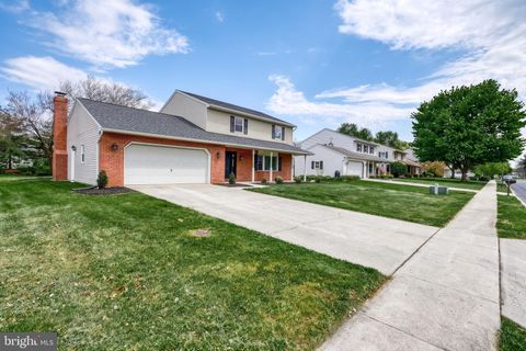 Tiny photo for 18 Bourbon Red Dr, MECHANICSBURG, PA 17050 (MLS # PACB2052954)