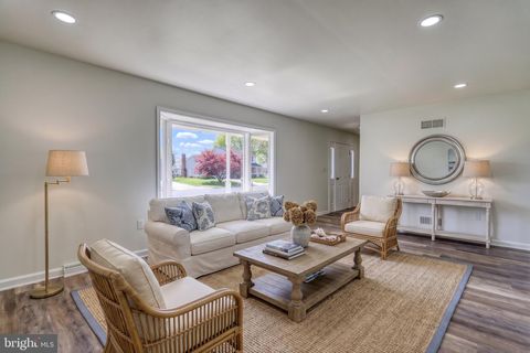 Tiny photo for 18 Bourbon Red Dr, MECHANICSBURG, PA 17050 (MLS # PACB2052954)