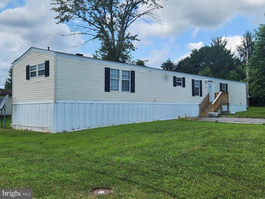Nice single wide mobile on 0.25/Acre lot on quiet street in Inwood. New HVAC and All new appliances.  roof less than 5 years old. Updated bathrooms and lighting throughout. Shed for added storage. Nice level yard.