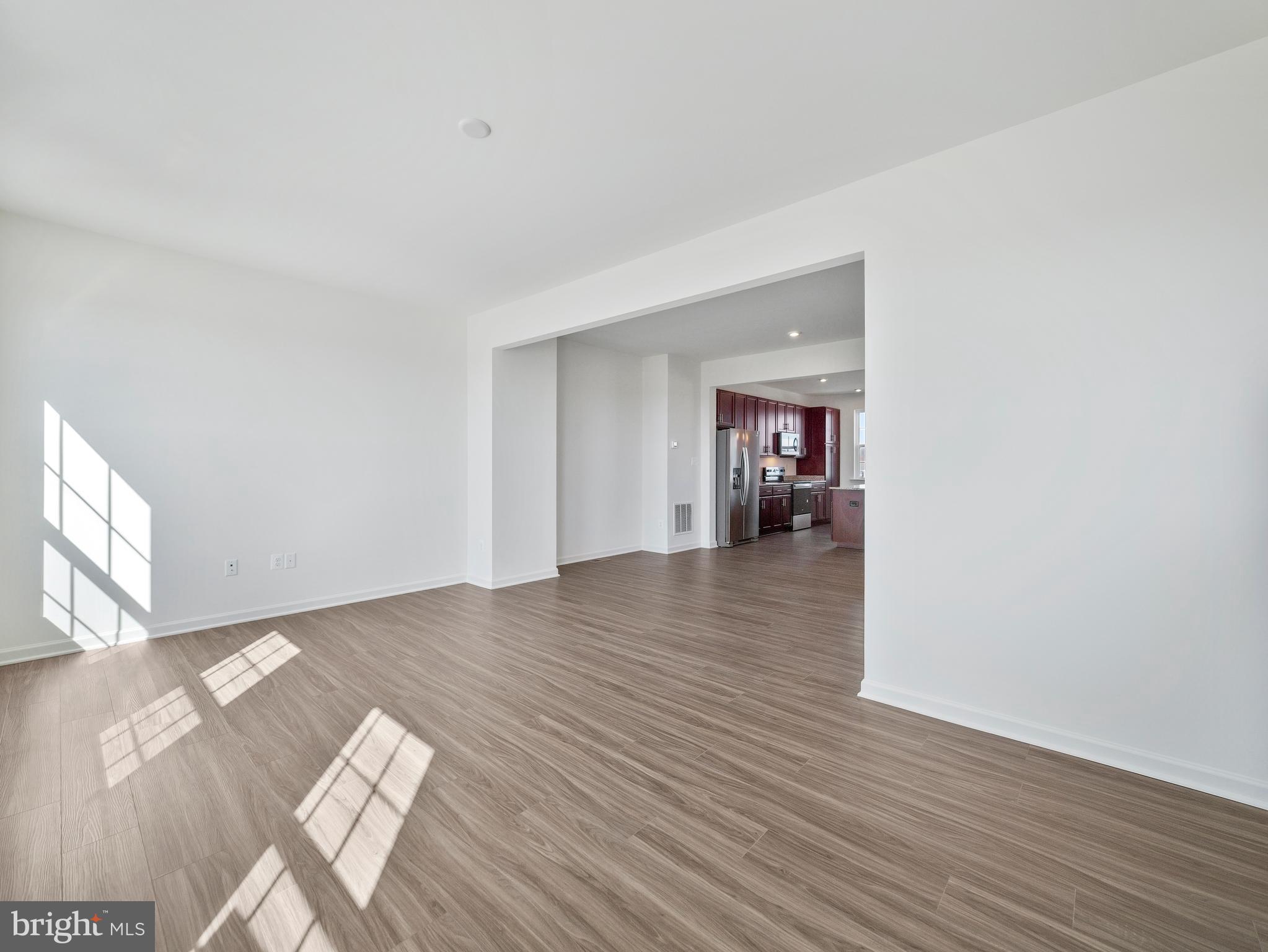 OVERLOOK AT RIVERSIDE TOWNHOMES - Residential Lease