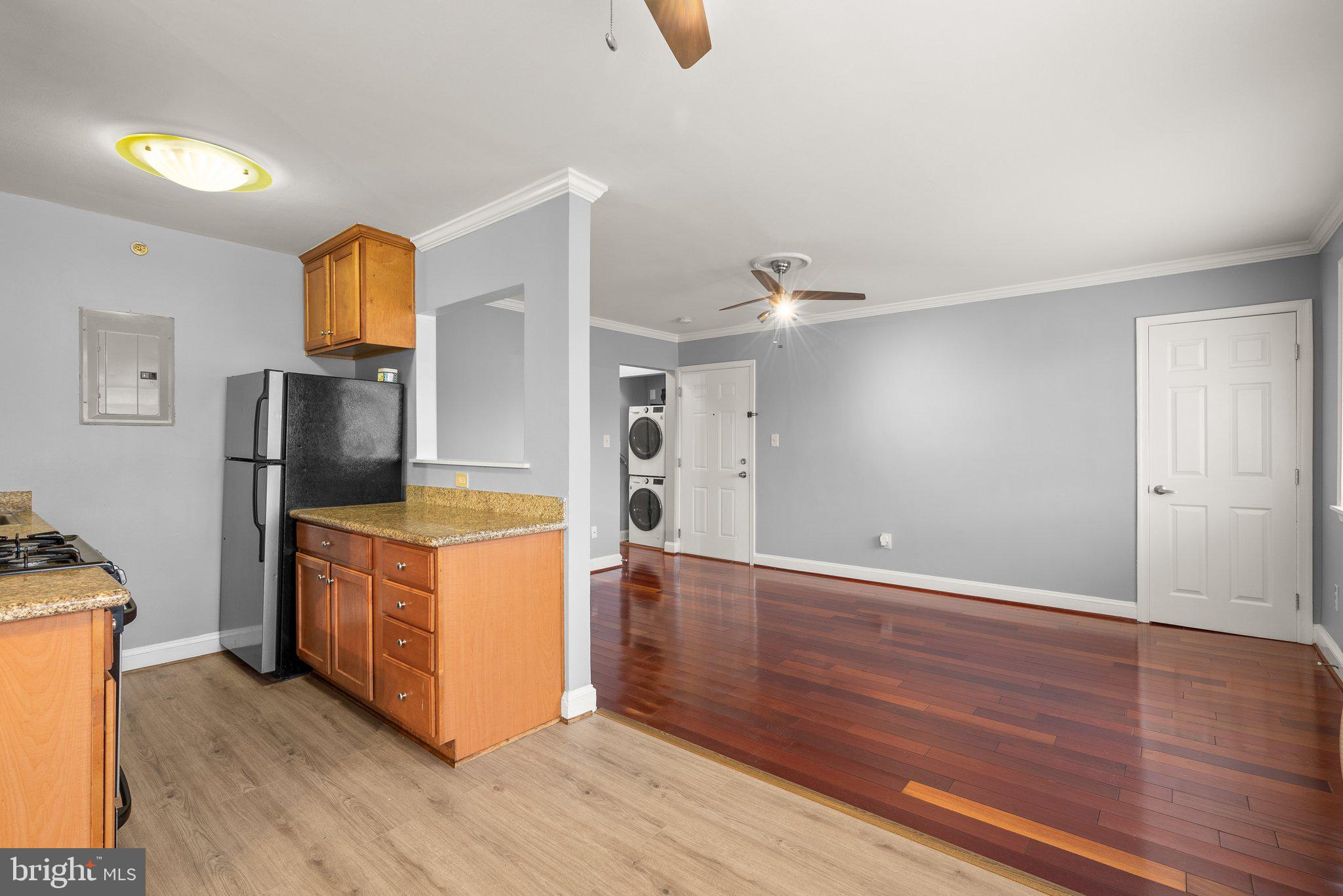 THE OAKS MAIN STREET LAUREL - Residential