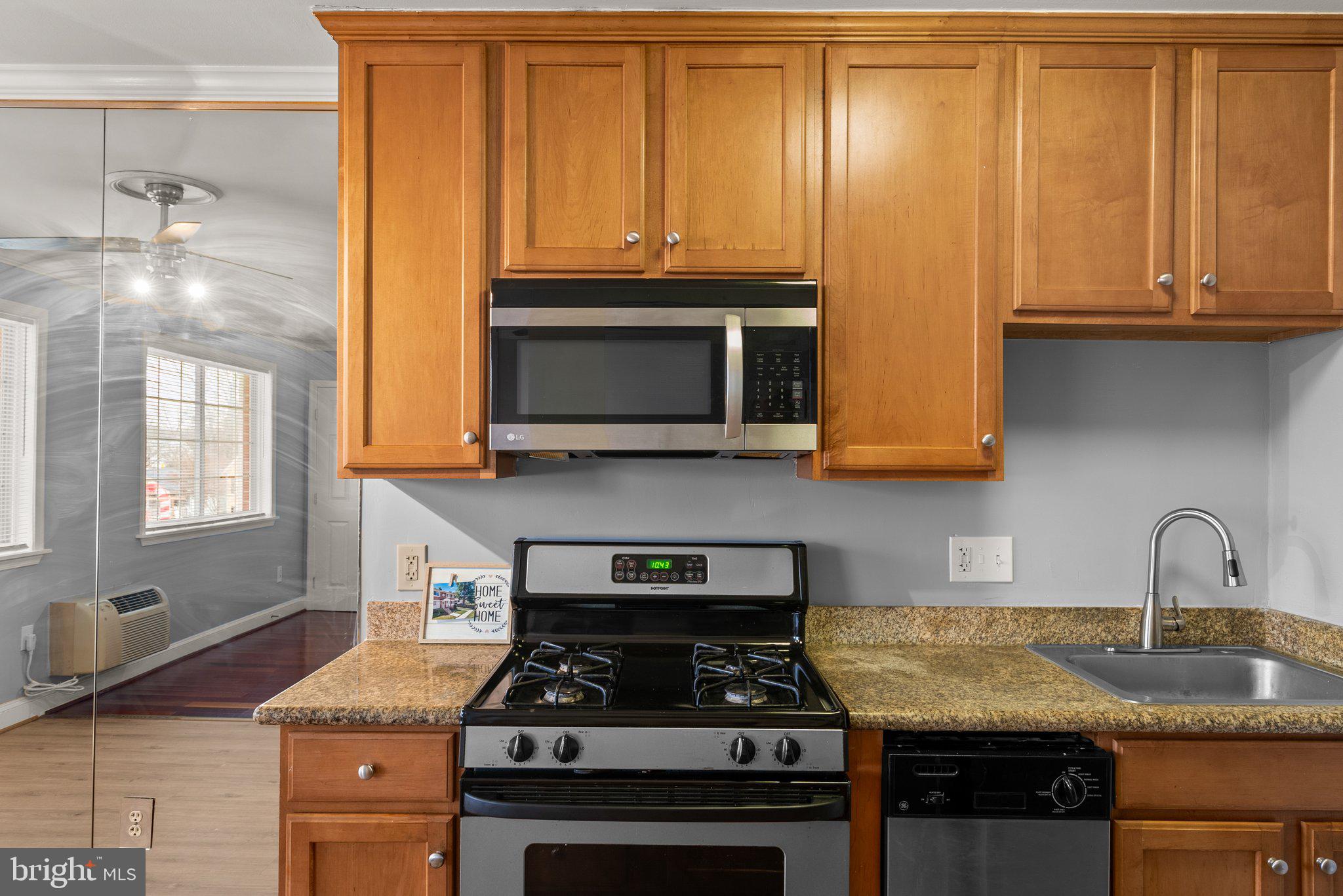 THE OAKS MAIN STREET LAUREL - Residential