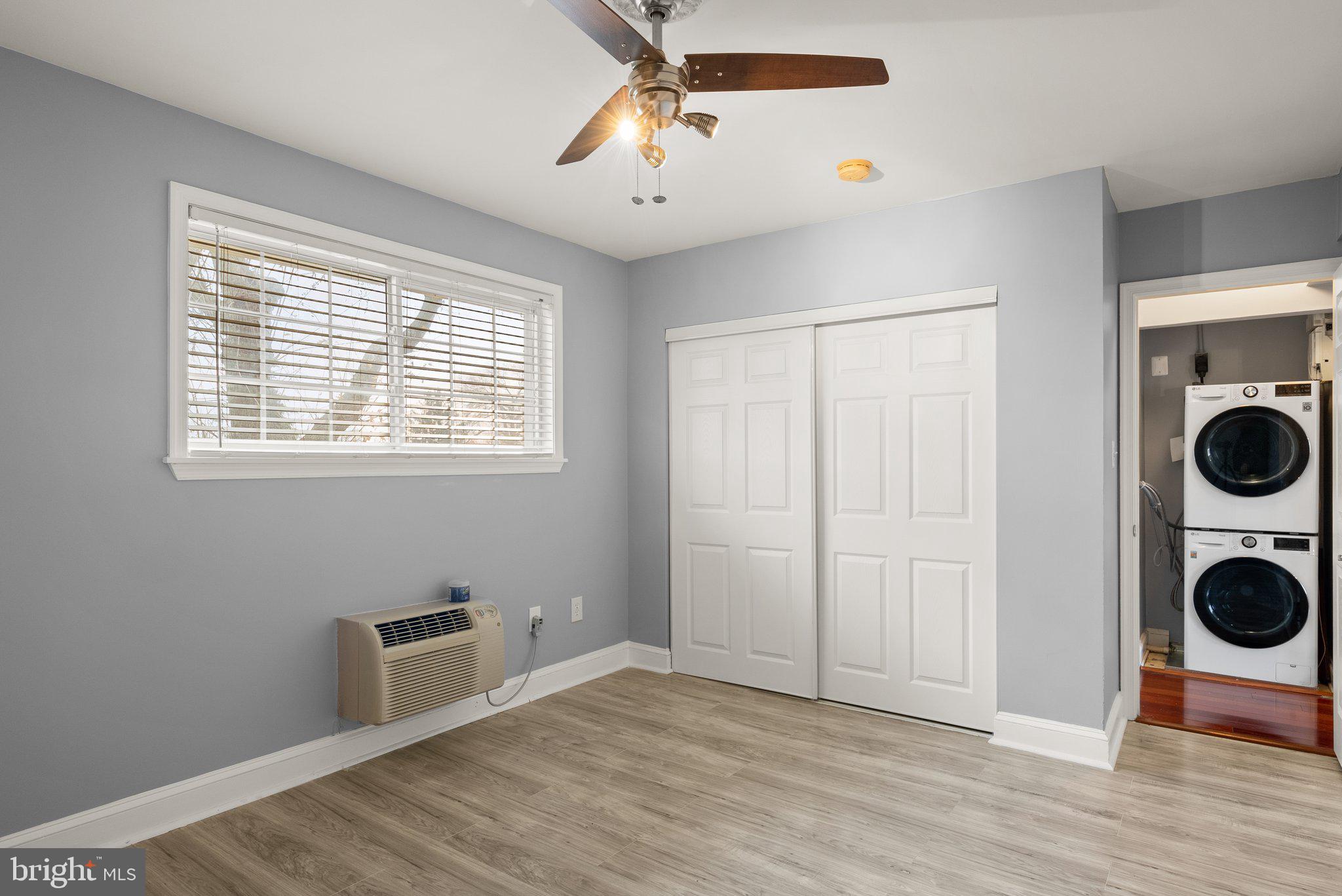 THE OAKS MAIN STREET LAUREL - Residential