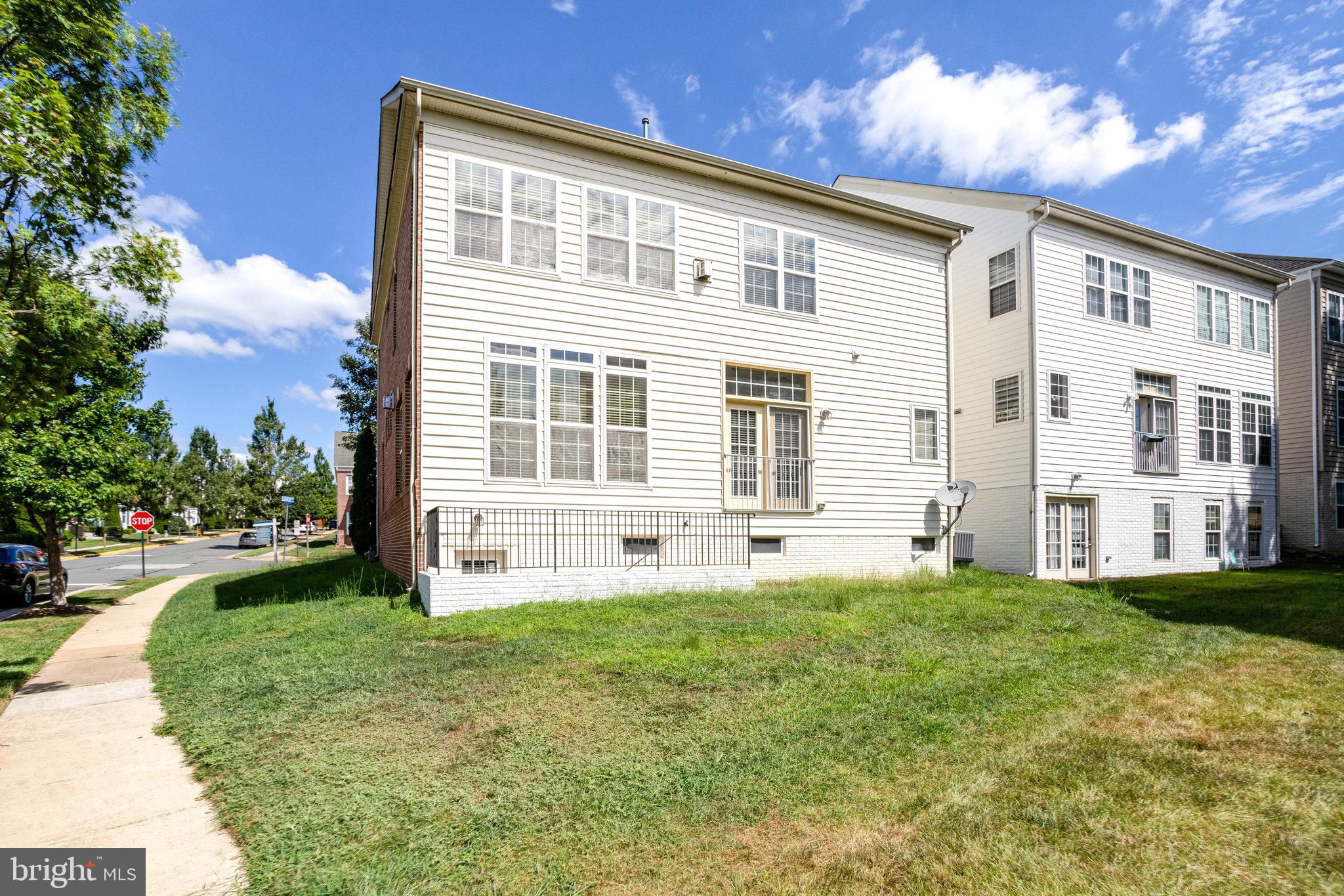 LAUREL HIGHLANDS - Residential