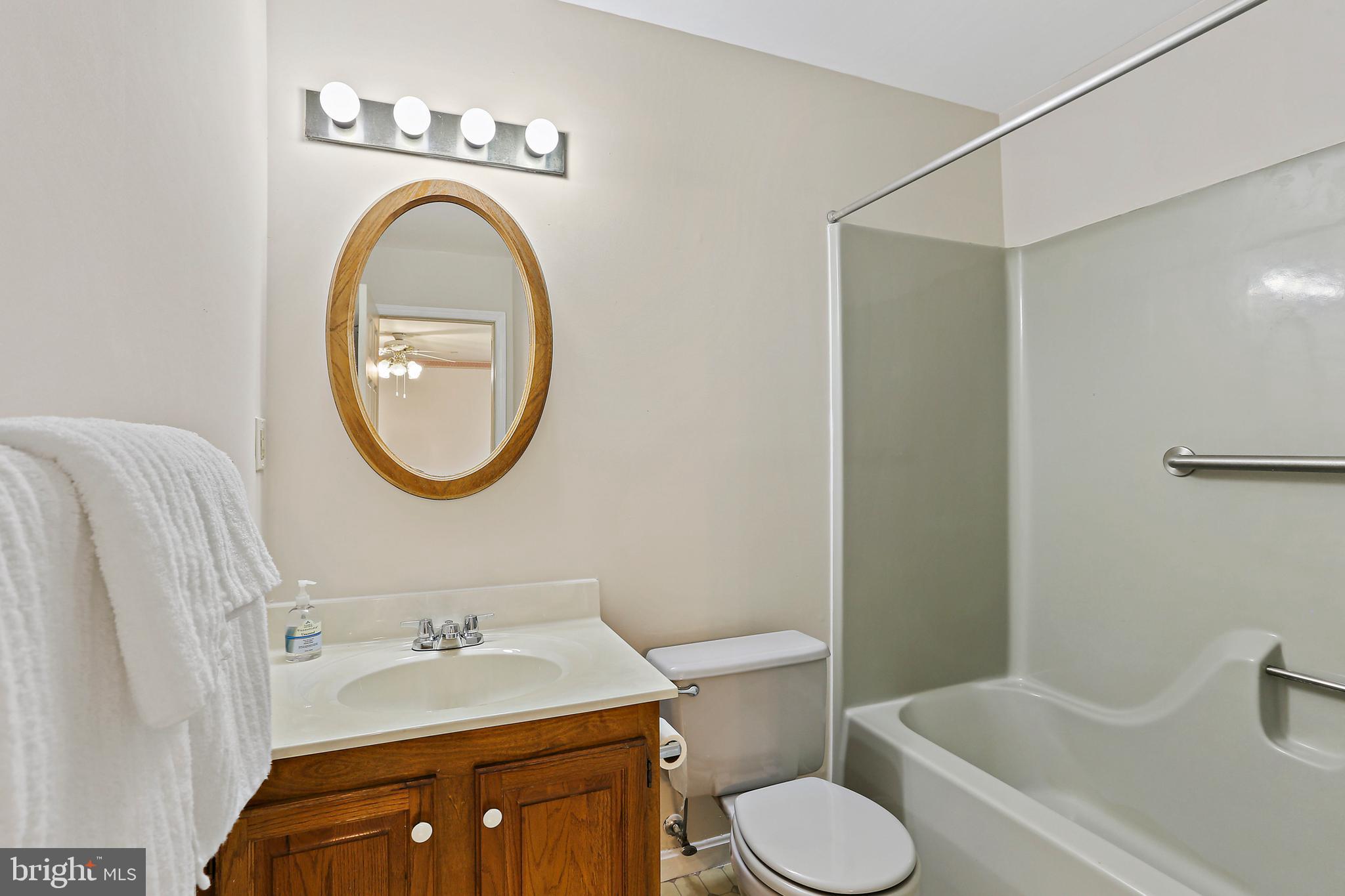 GOSHEN - Residential