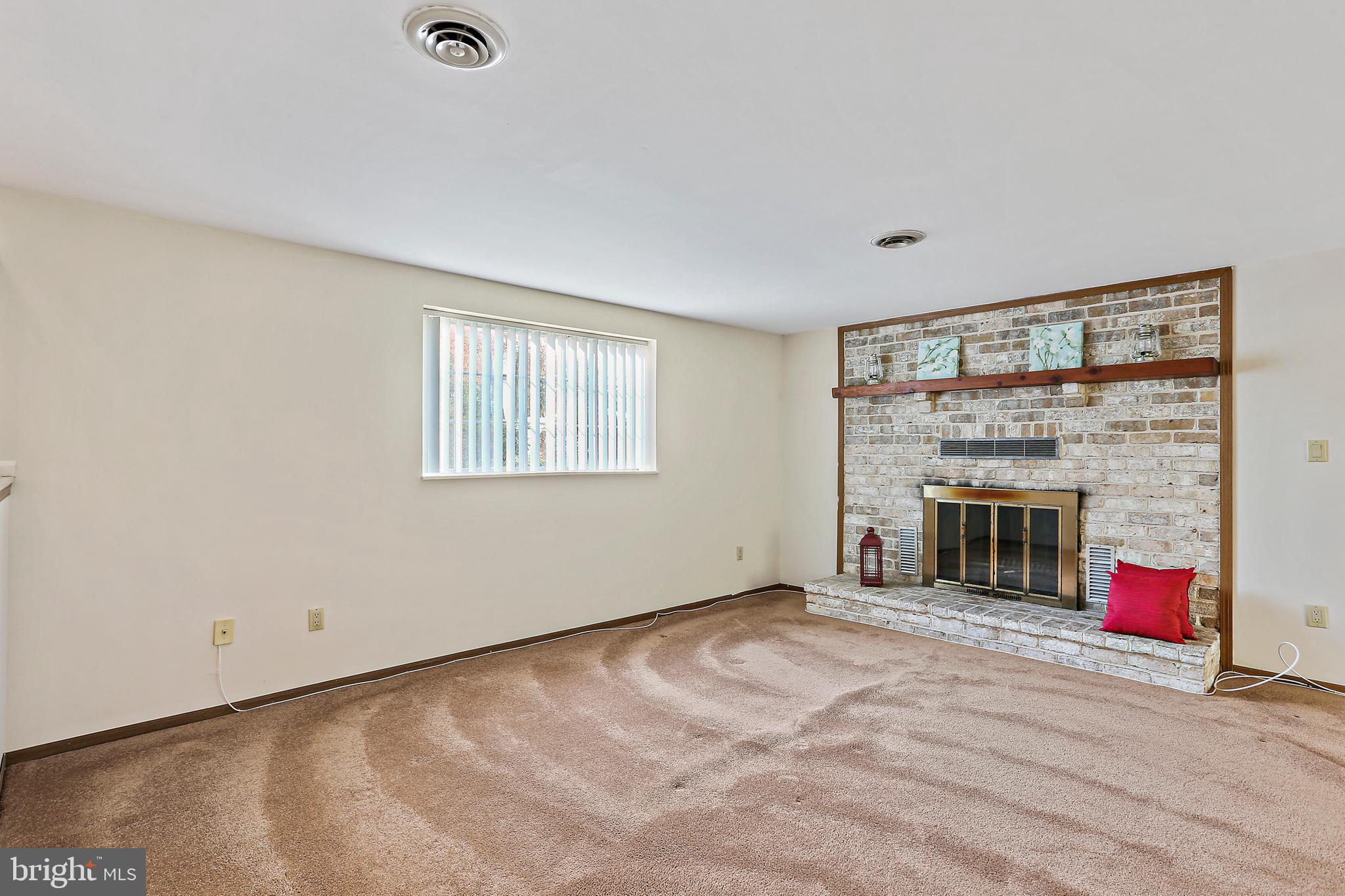 GOSHEN - Residential