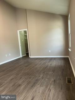 VILLAGE SHIRES - Residential Lease