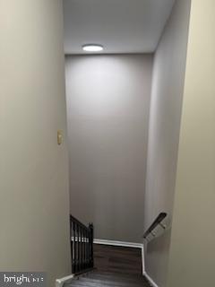 VILLAGE SHIRES - Residential Lease