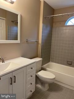 VILLAGE SHIRES - Residential Lease