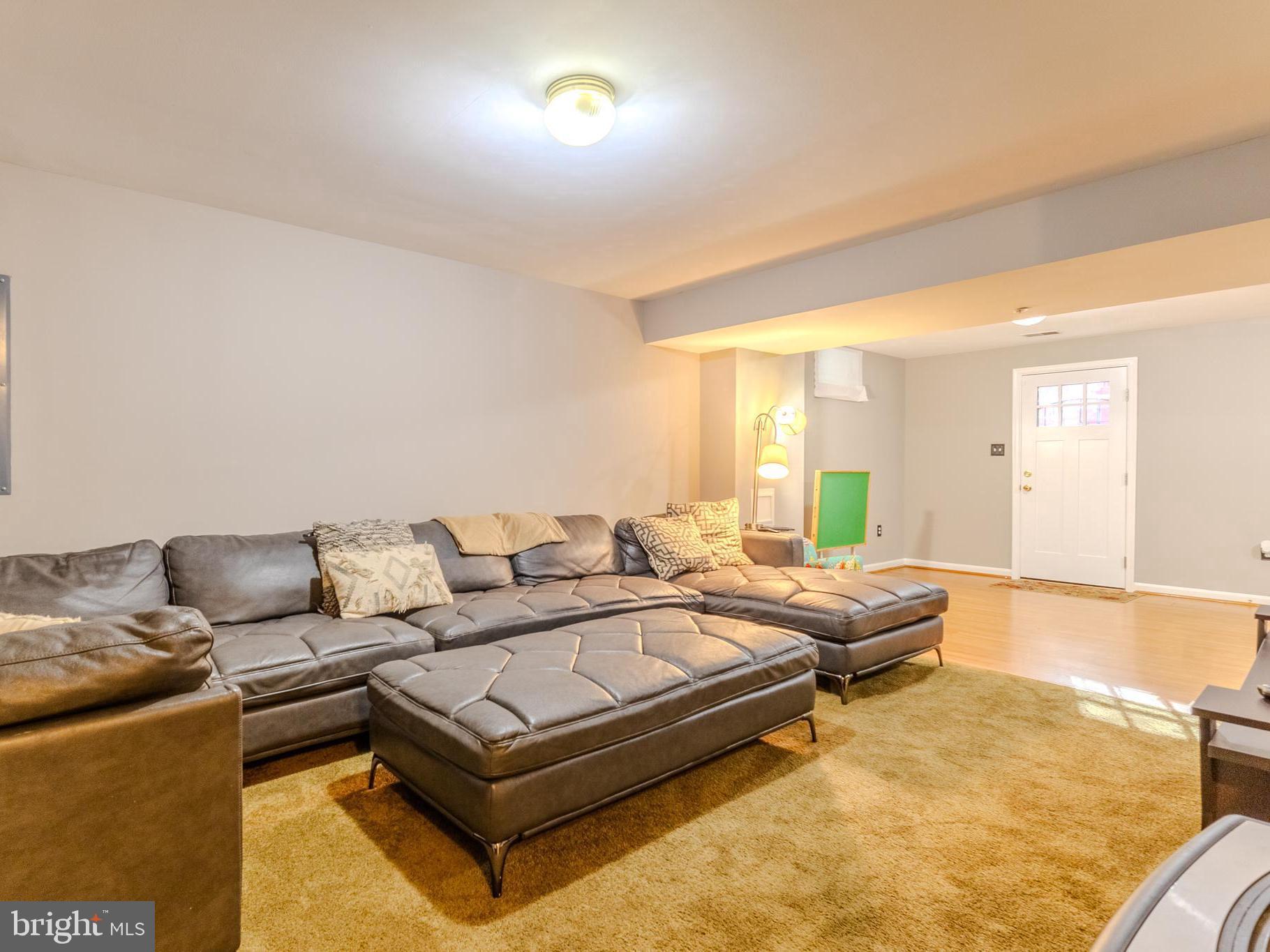 CHESTNUT OAKS - Residential