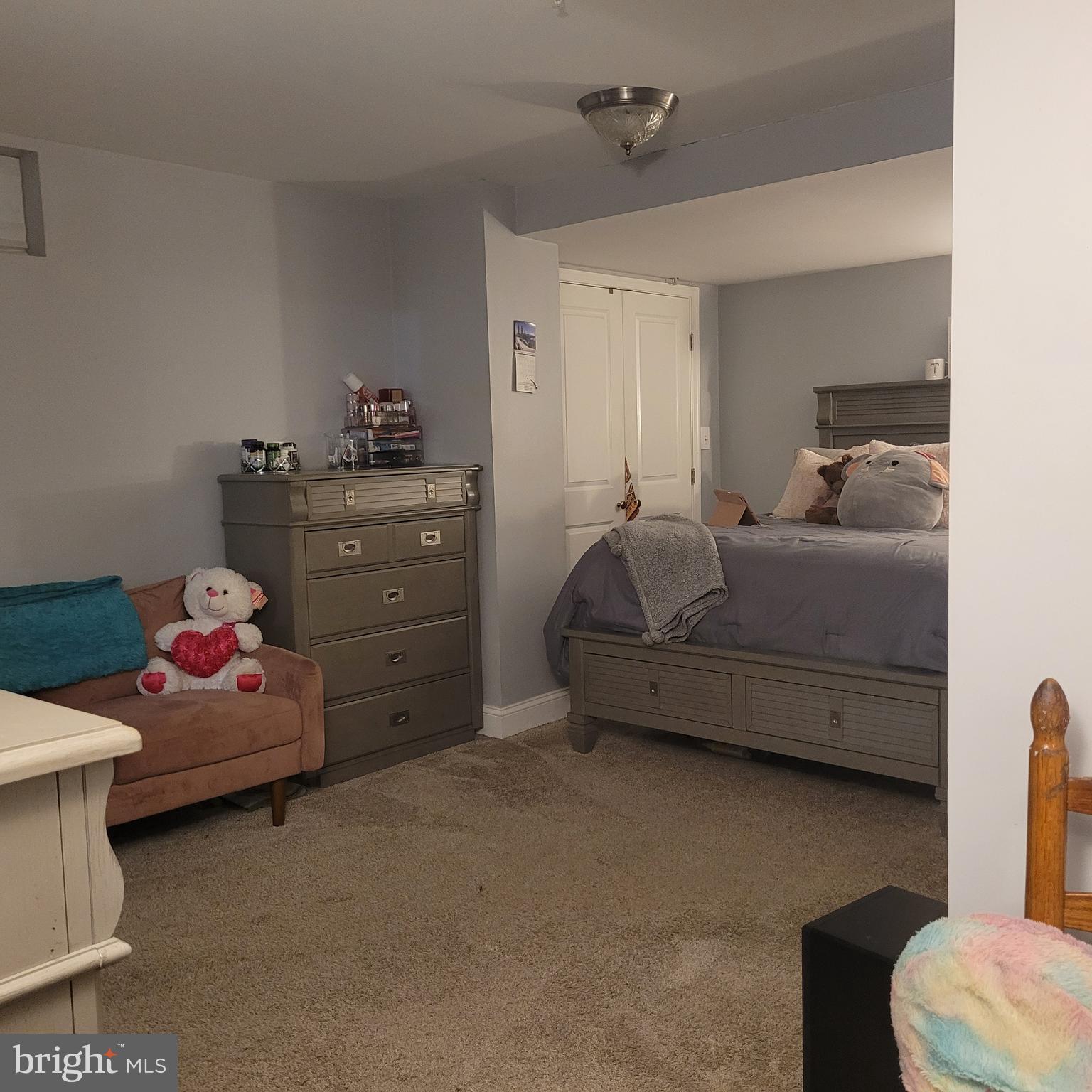 CHESTNUT OAKS - Residential