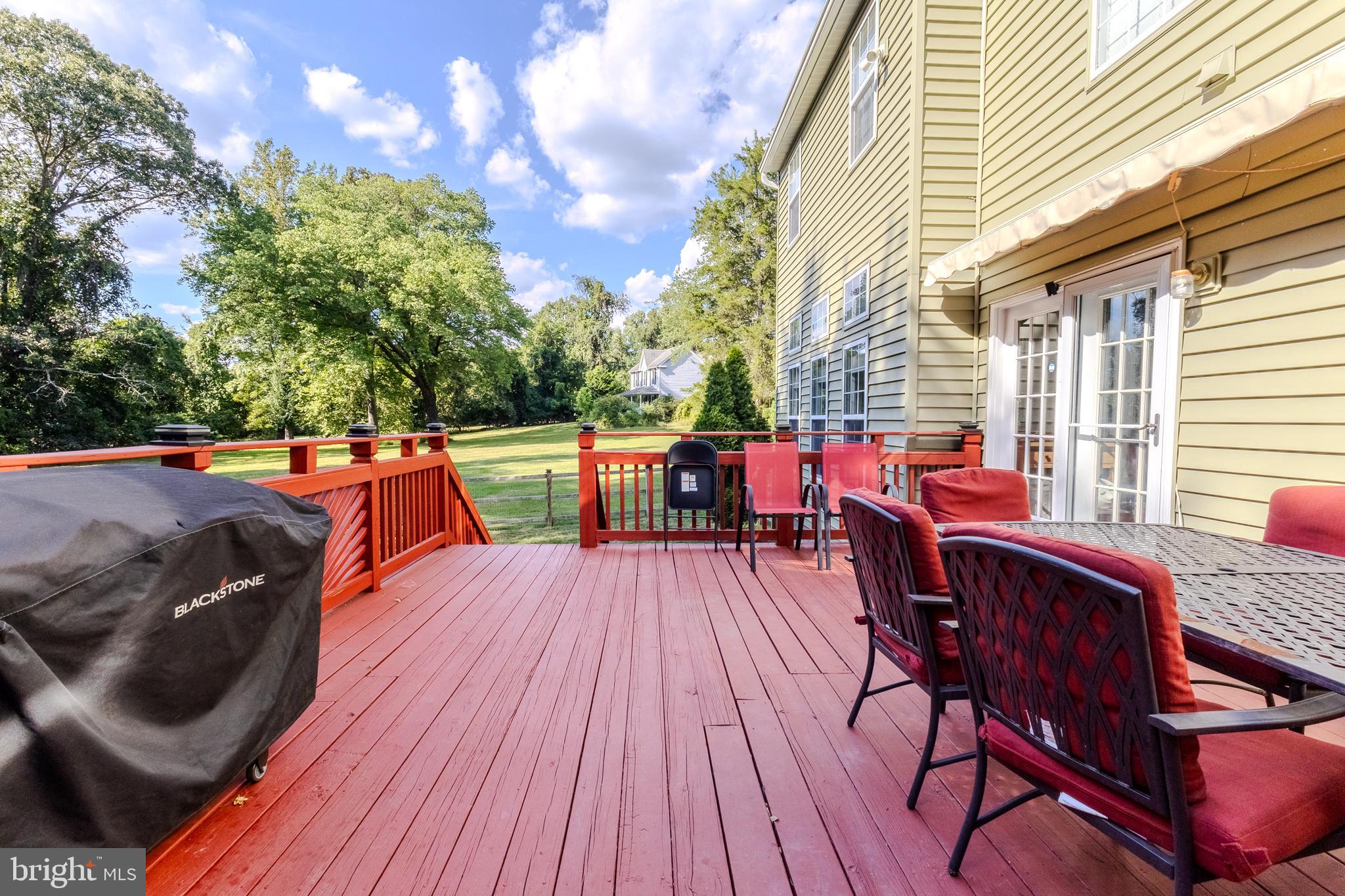 CHESTNUT OAKS - Residential