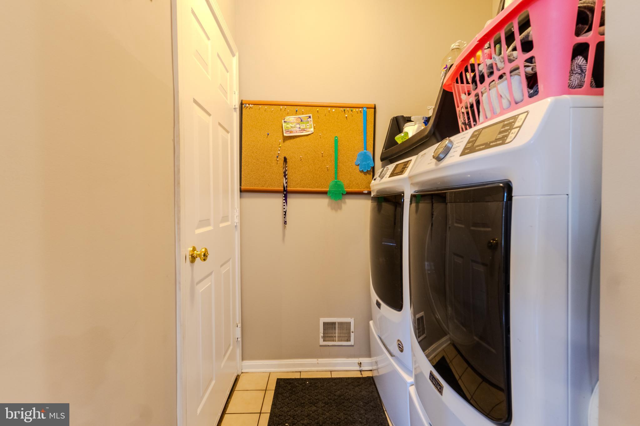 CHESTNUT OAKS - Residential