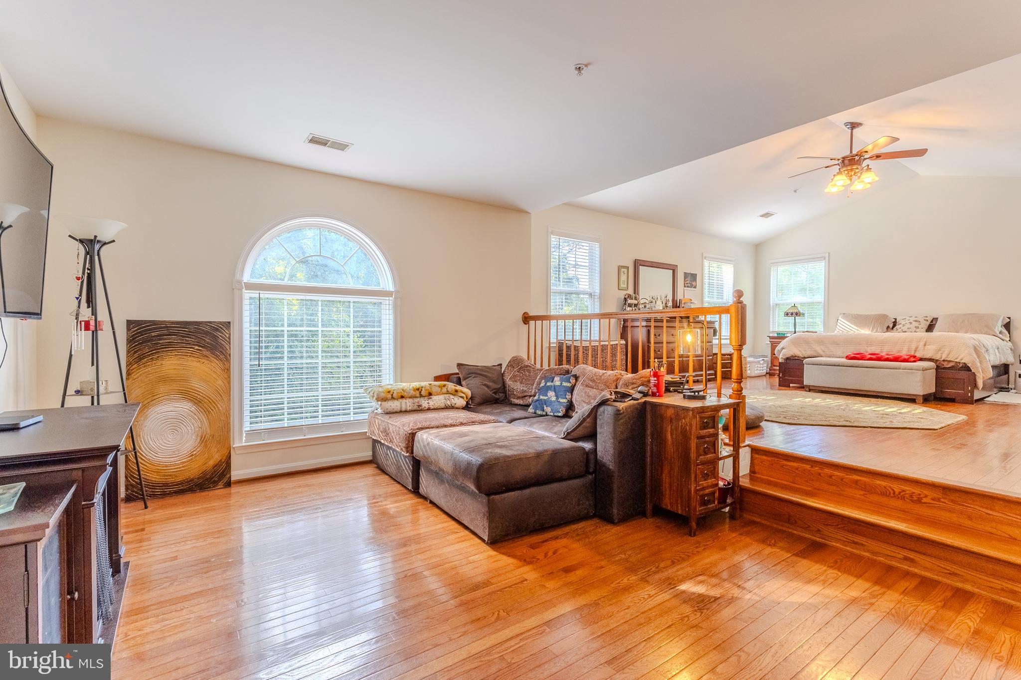 CHESTNUT OAKS - Residential