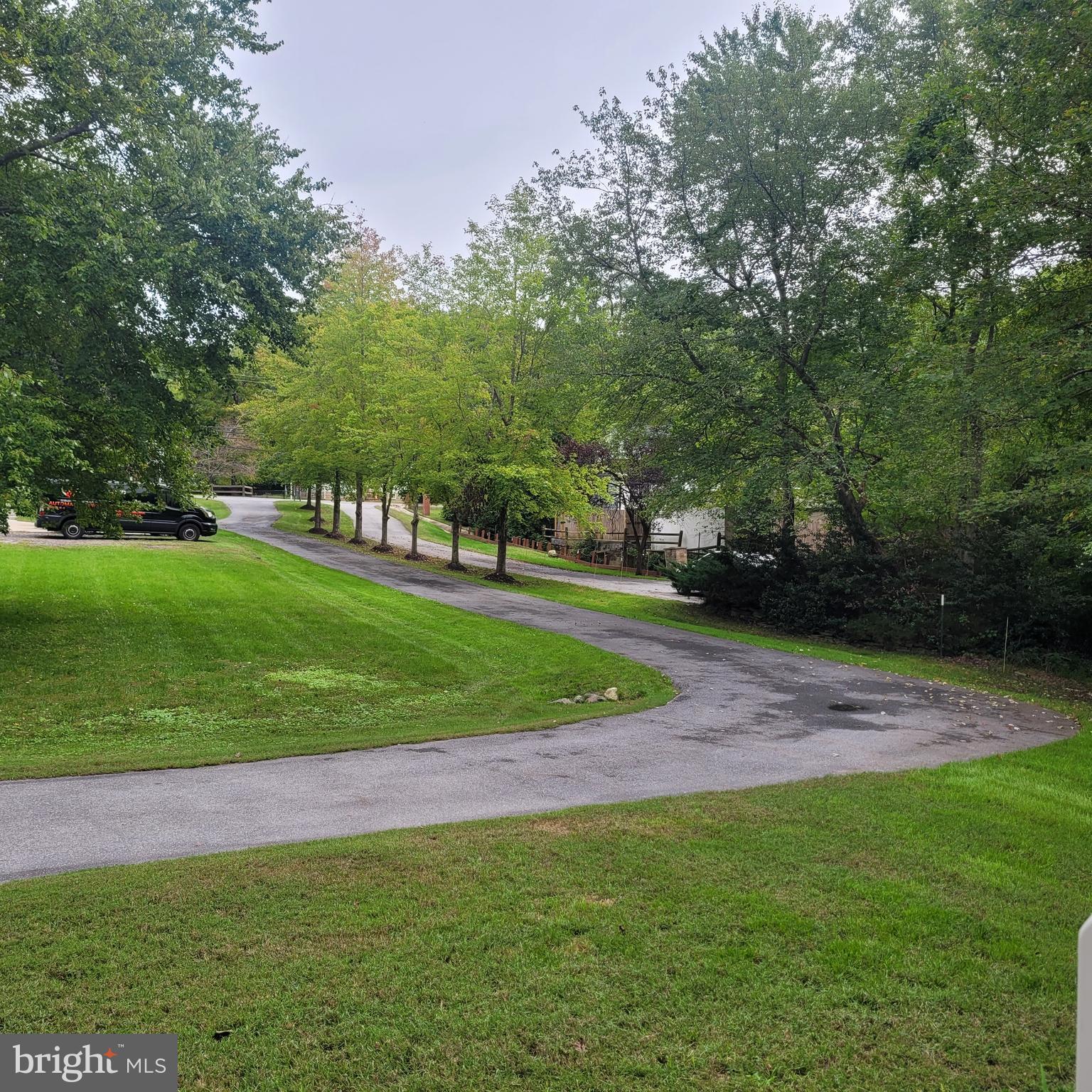 CHESTNUT OAKS - Residential